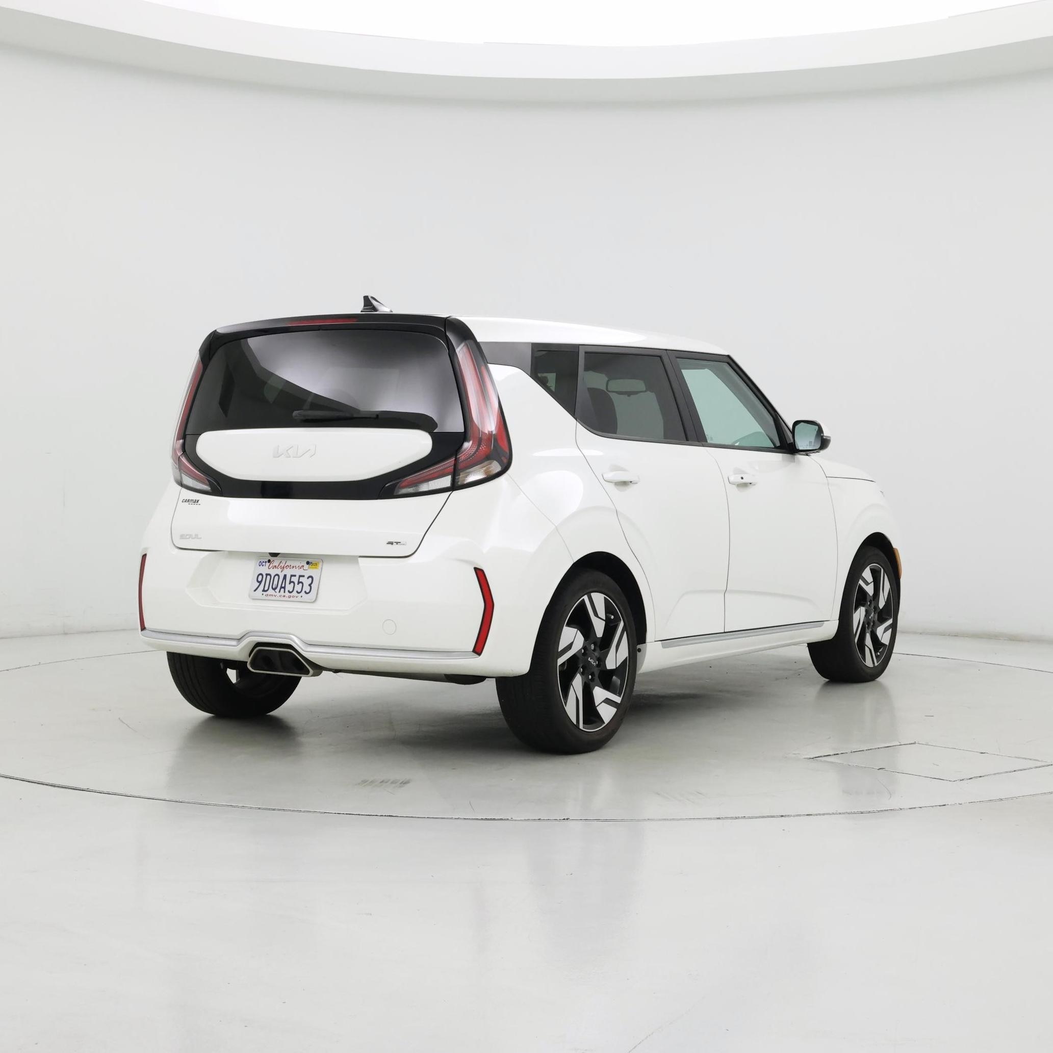 Thumbnail: 2023 Kia Soul - 8