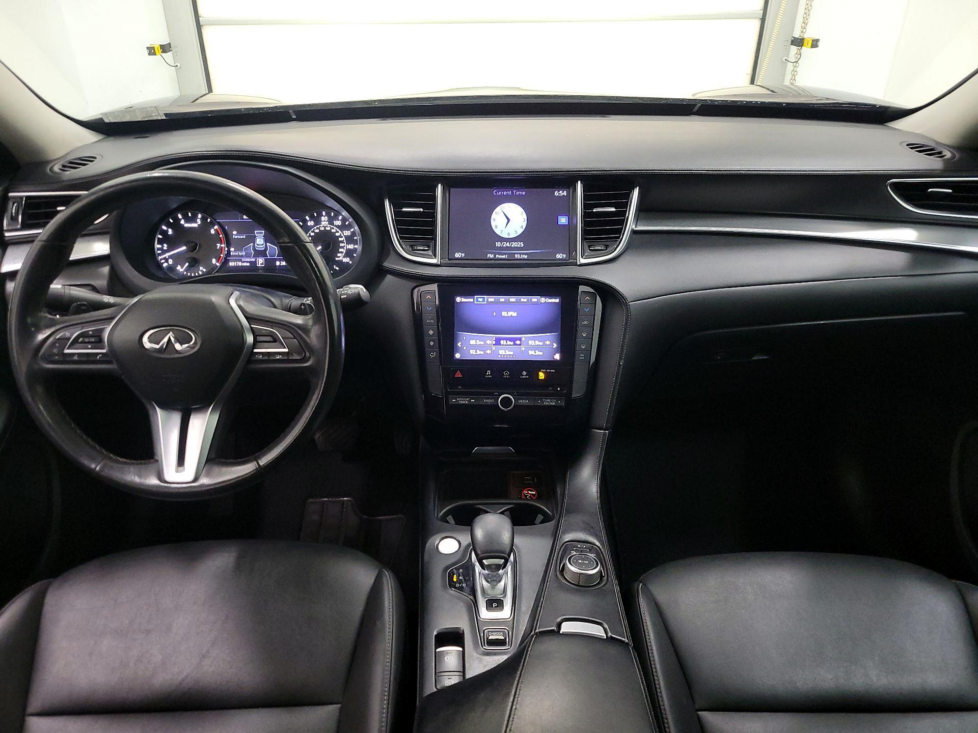 Thumbnail: 2019 INFINITI QX50 - 9