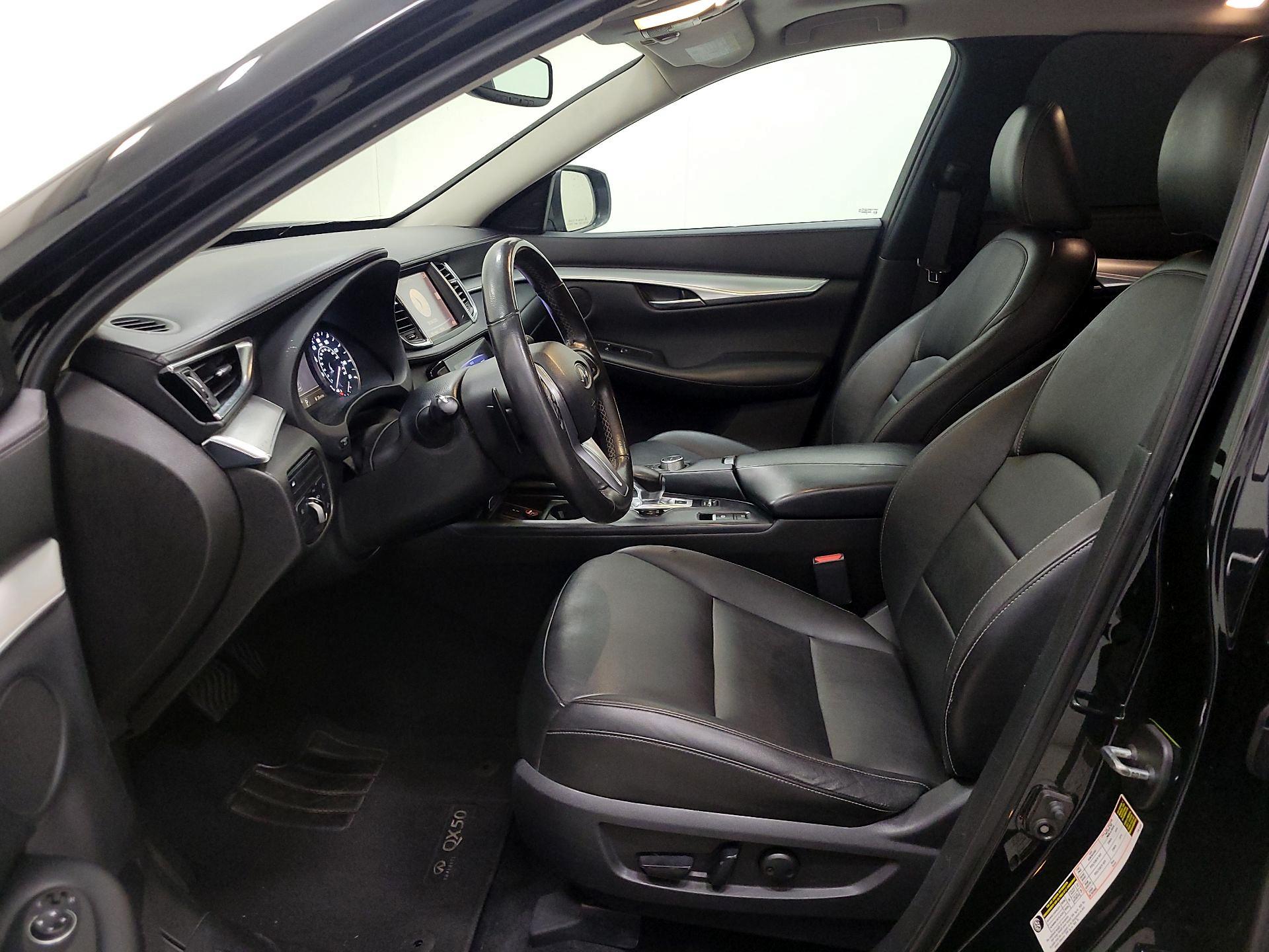 Thumbnail: 2019 INFINITI QX50 - 11