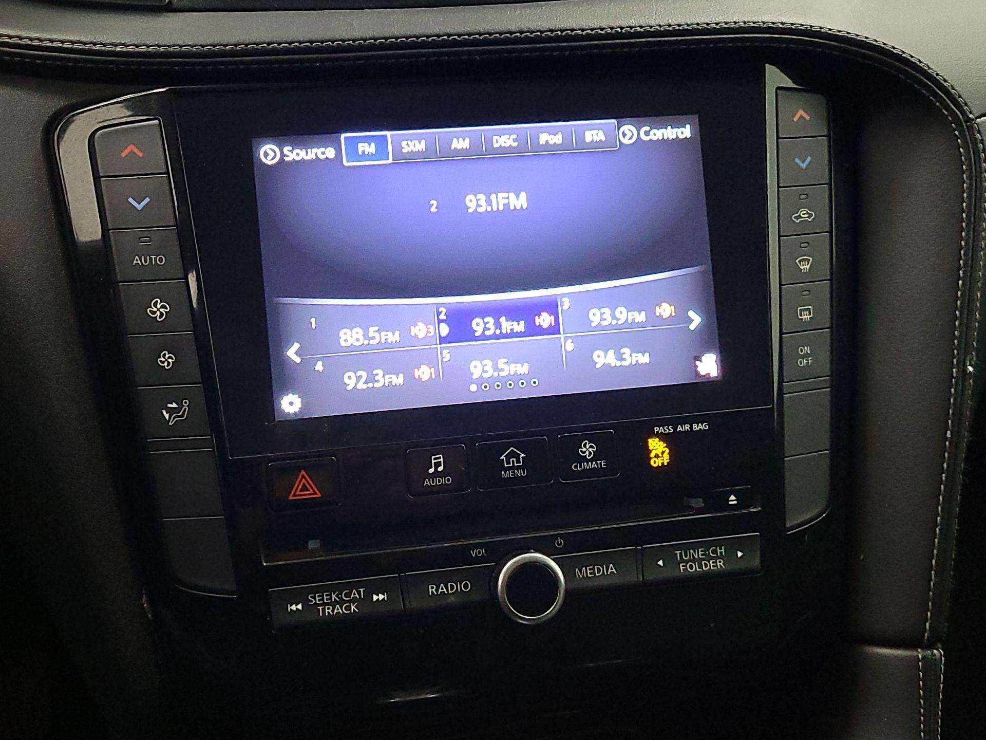 Thumbnail: 2019 INFINITI QX50 - 15