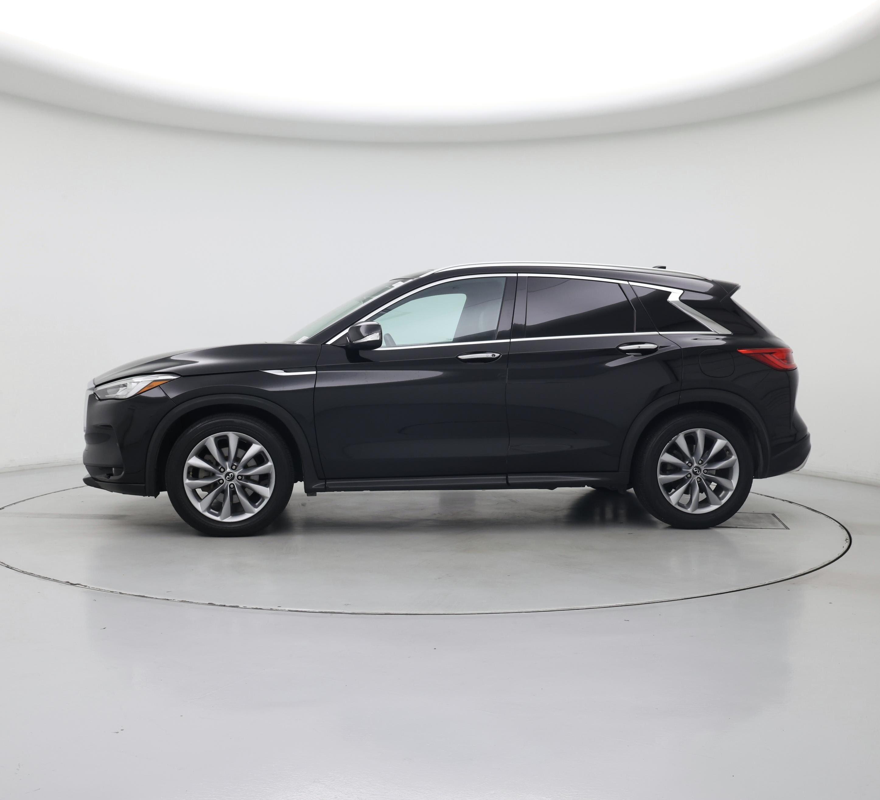 Thumbnail: 2019 INFINITI QX50 - 3