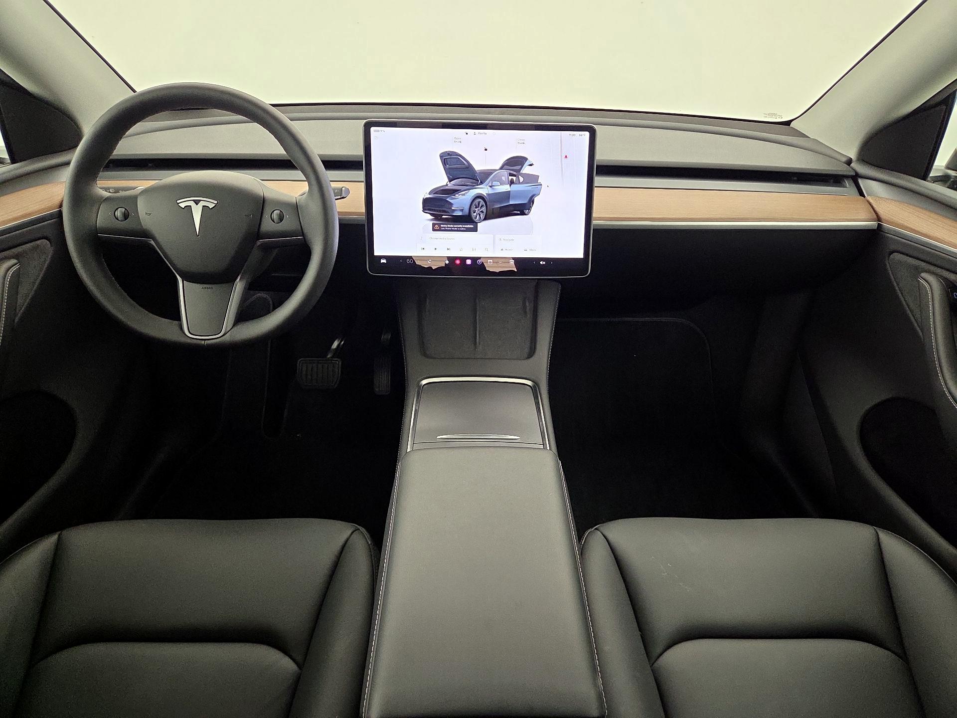 Thumbnail: 2025 Tesla Model Y - 9