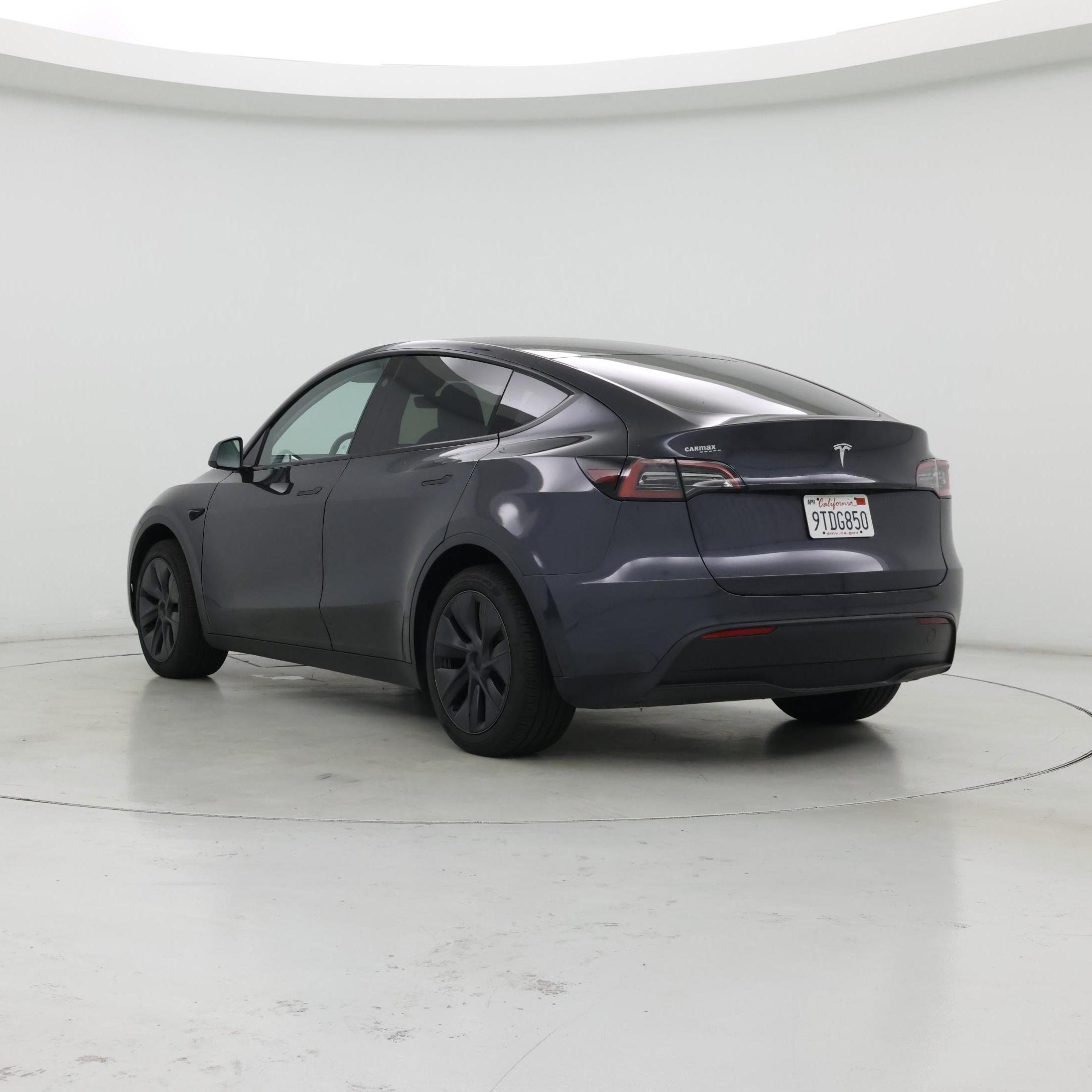 Thumbnail: 2025 Tesla Model Y - 2