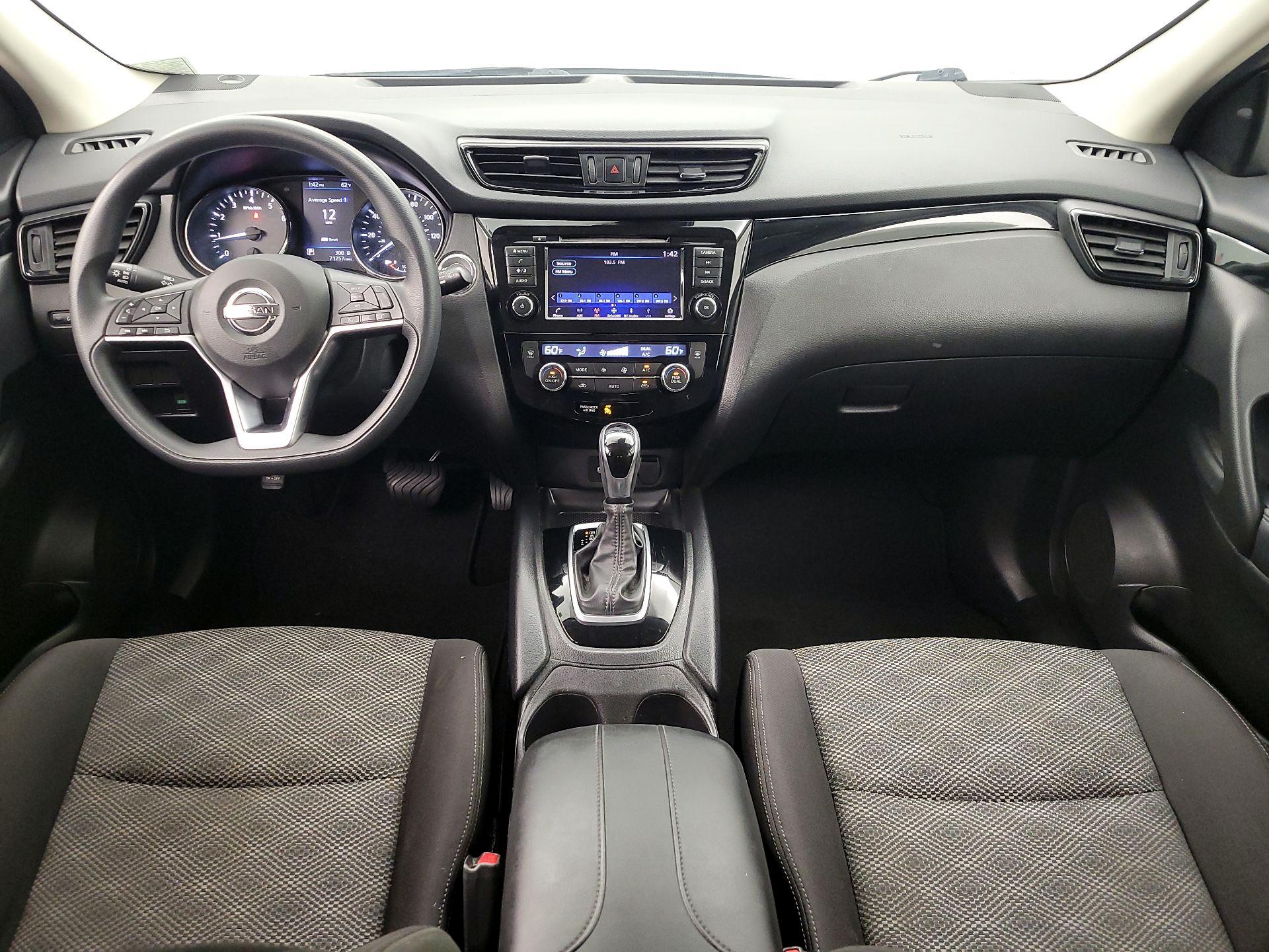 Thumbnail: 2019 Nissan Rogue Sport - 9