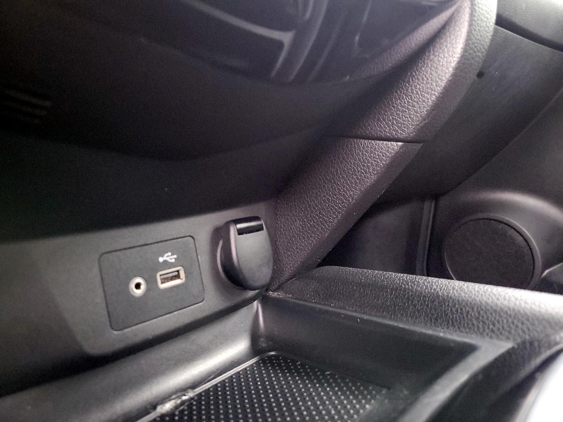 Thumbnail: 2019 Nissan Rogue Sport - 18