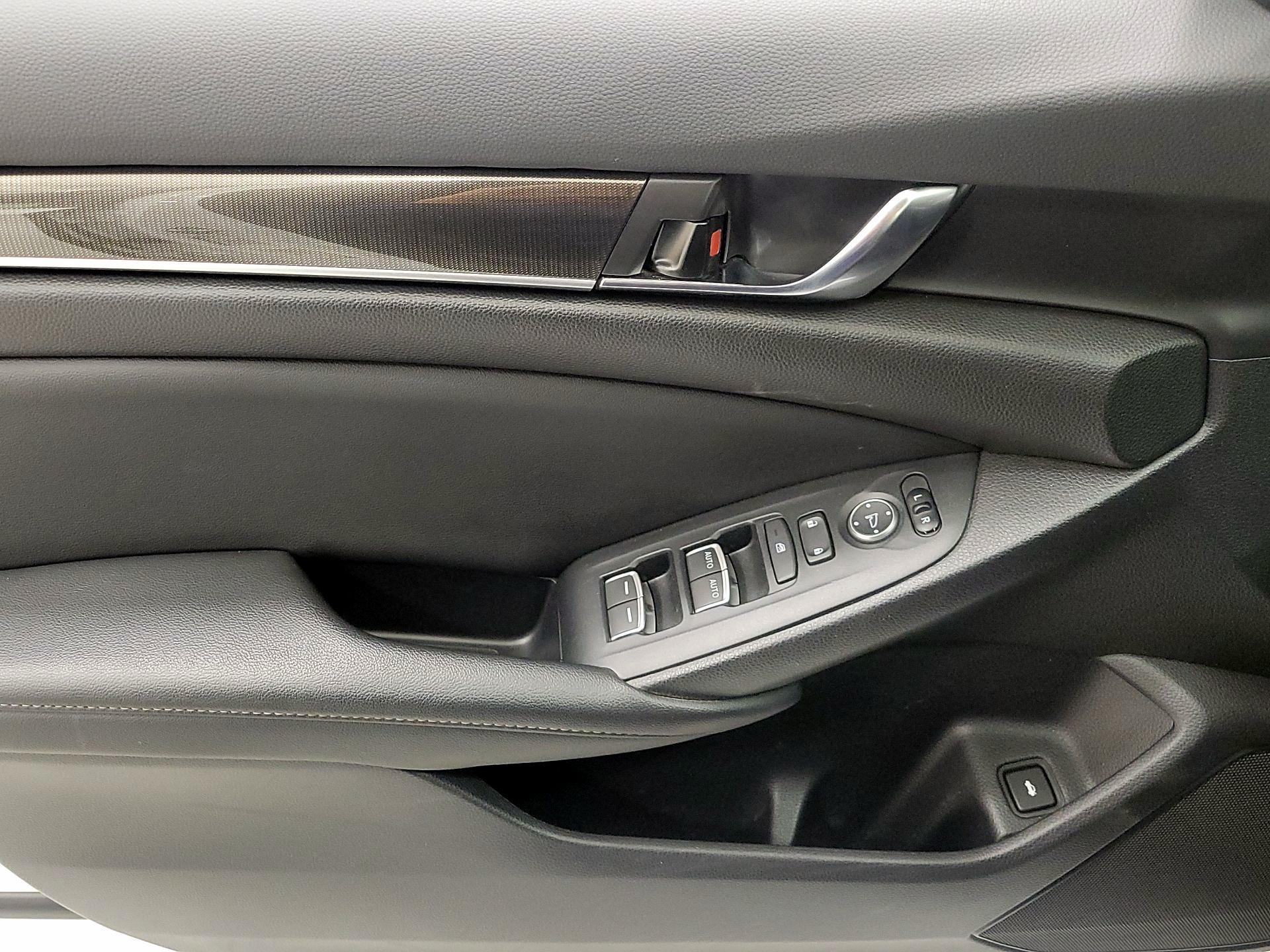 Thumbnail: 2022 Honda Accord - 12