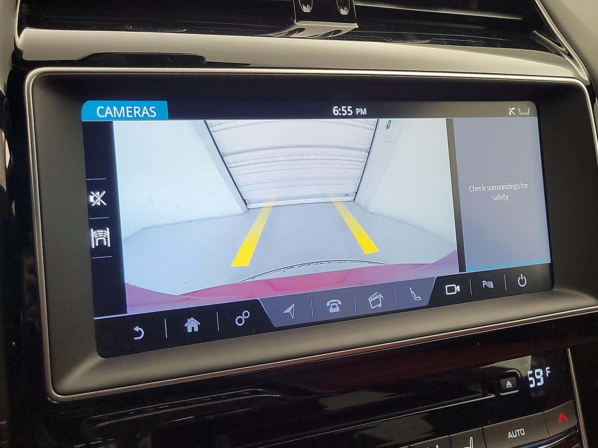 Thumbnail: 2017 Jaguar XE - 14