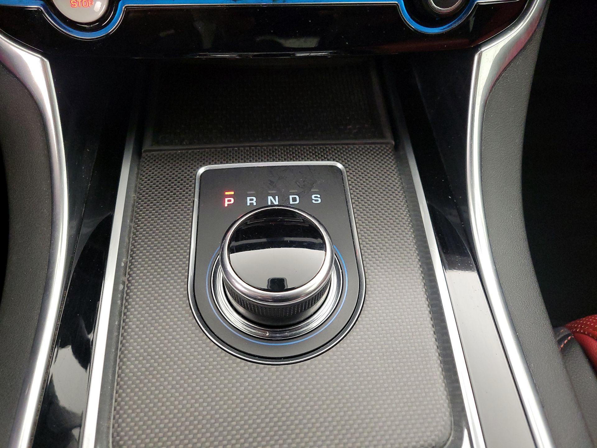 Thumbnail: 2017 Jaguar XE - 17