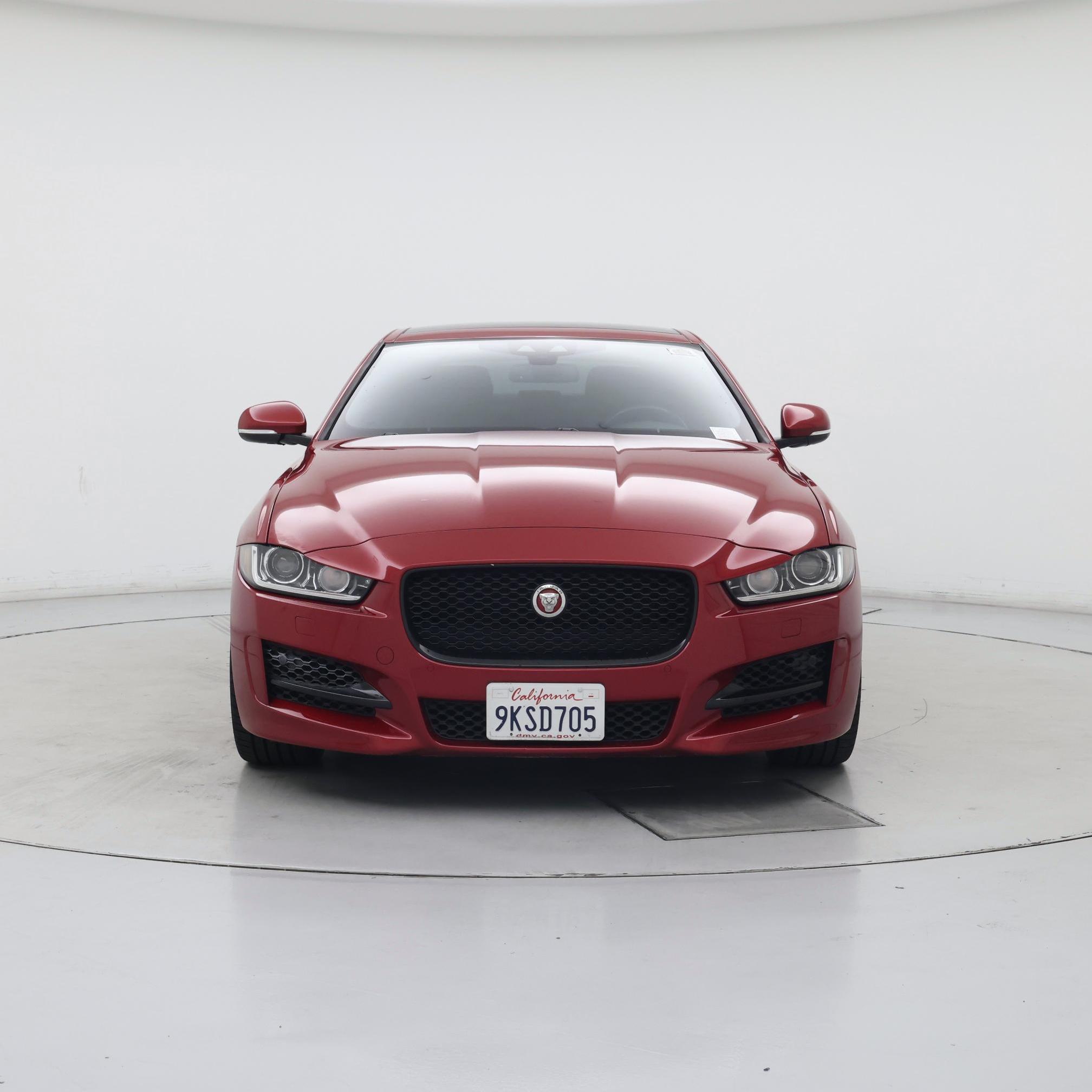 Thumbnail: 2017 Jaguar XE - 5