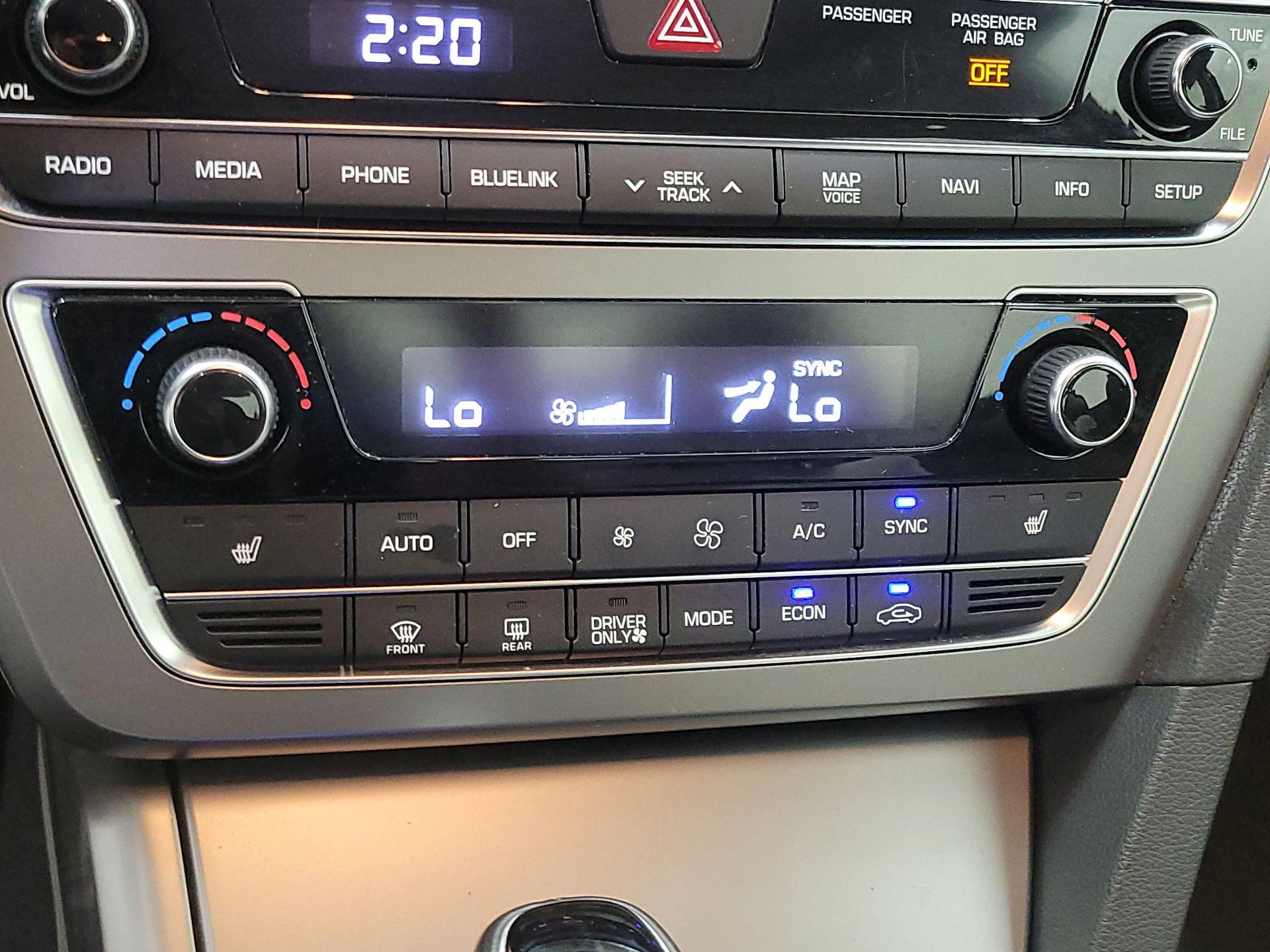 Thumbnail: 2017 Hyundai Sonata - 17