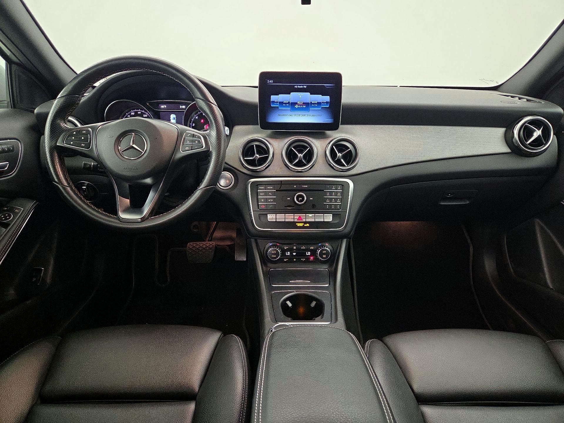 Thumbnail: 2020 Mercedes-Benz GLA - 9