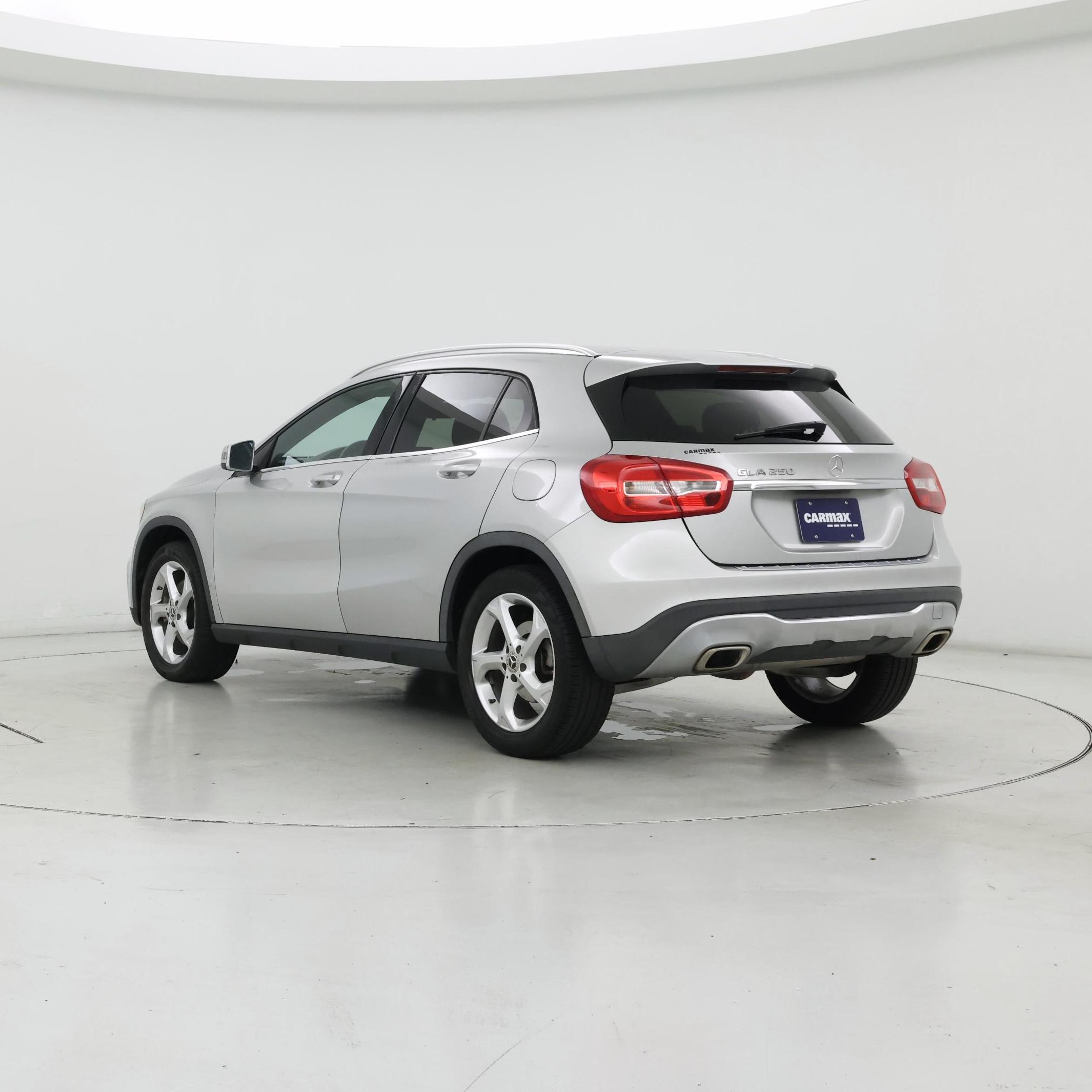 Thumbnail: 2020 Mercedes-Benz GLA - 2