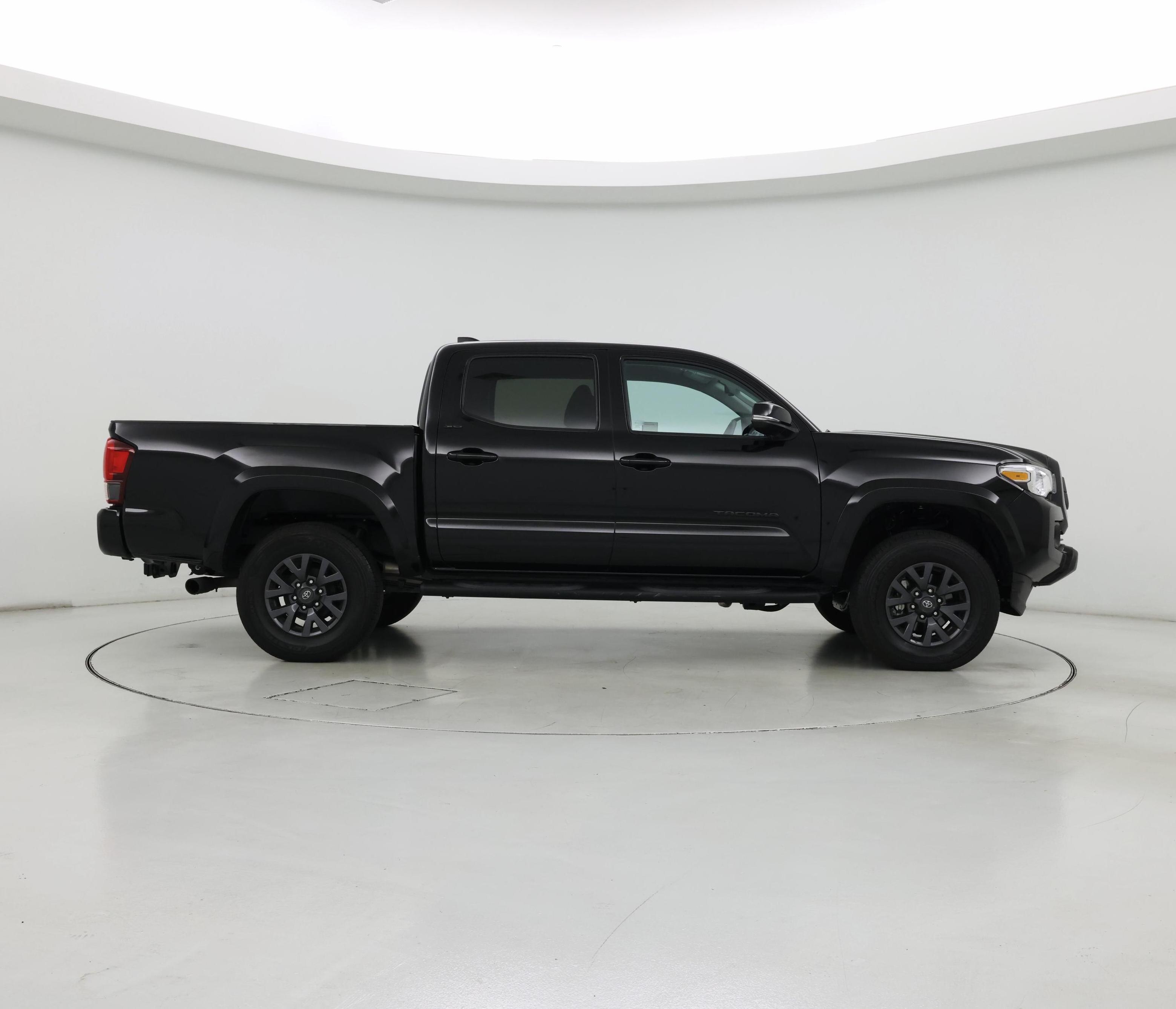 Thumbnail: 2023 Toyota Tacoma - 7