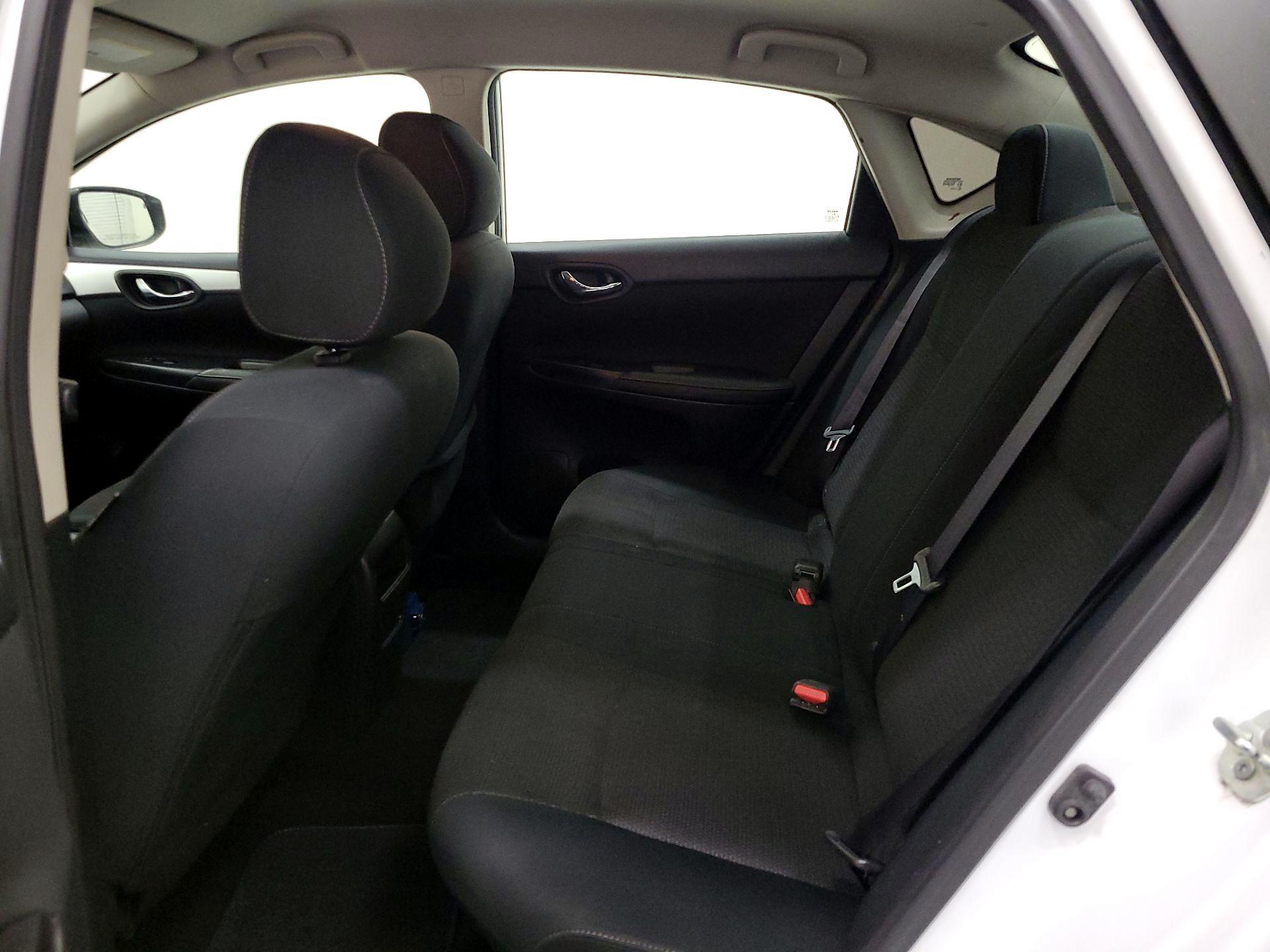 Thumbnail: 2019 Nissan Sentra - 19