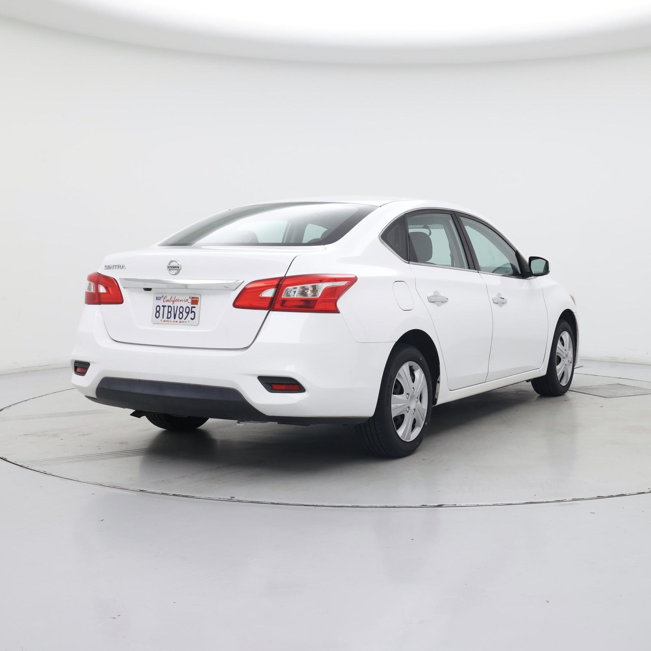 Thumbnail: 2019 Nissan Sentra - 8