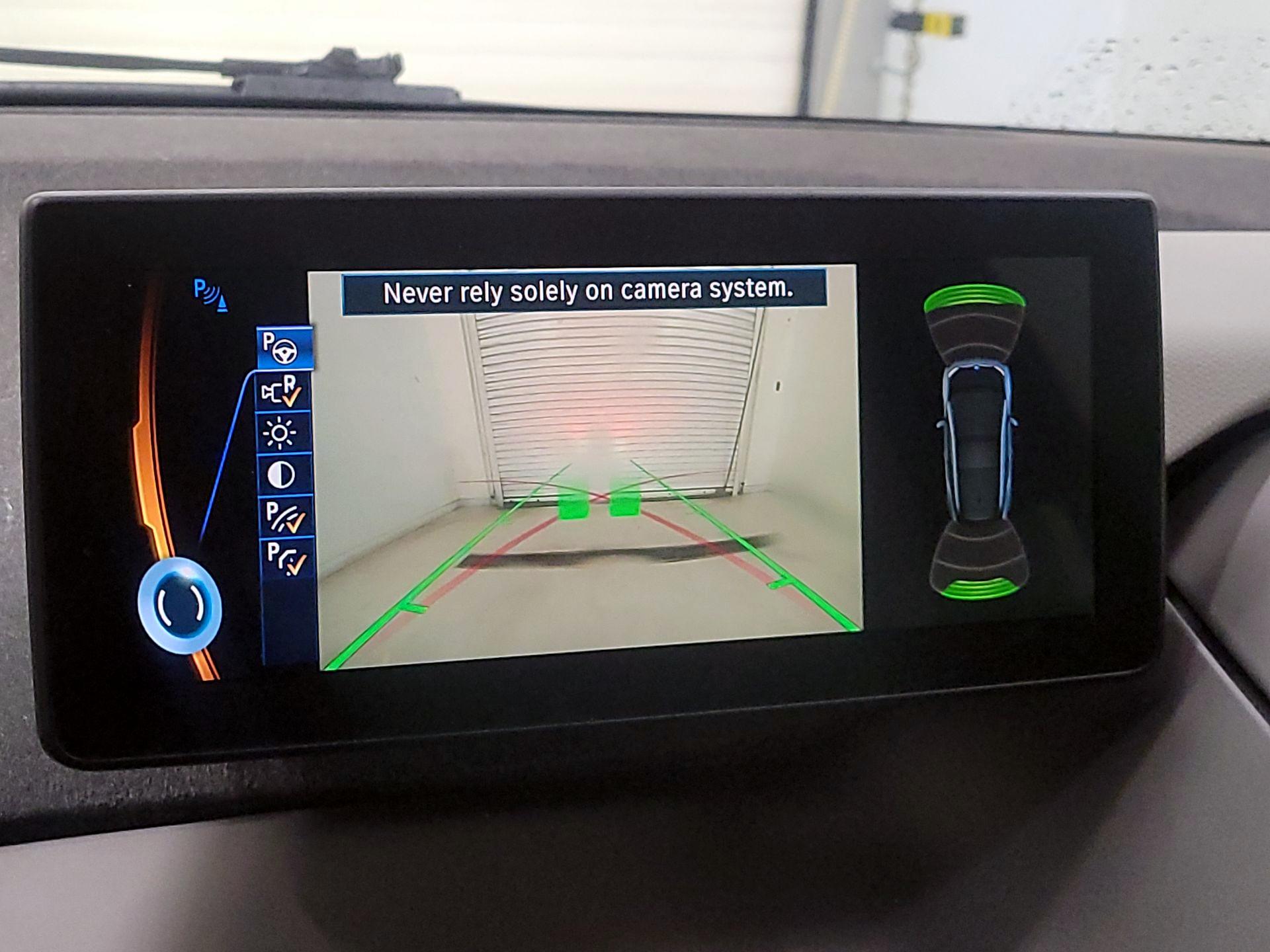 Thumbnail: 2016 BMW i3 - 15