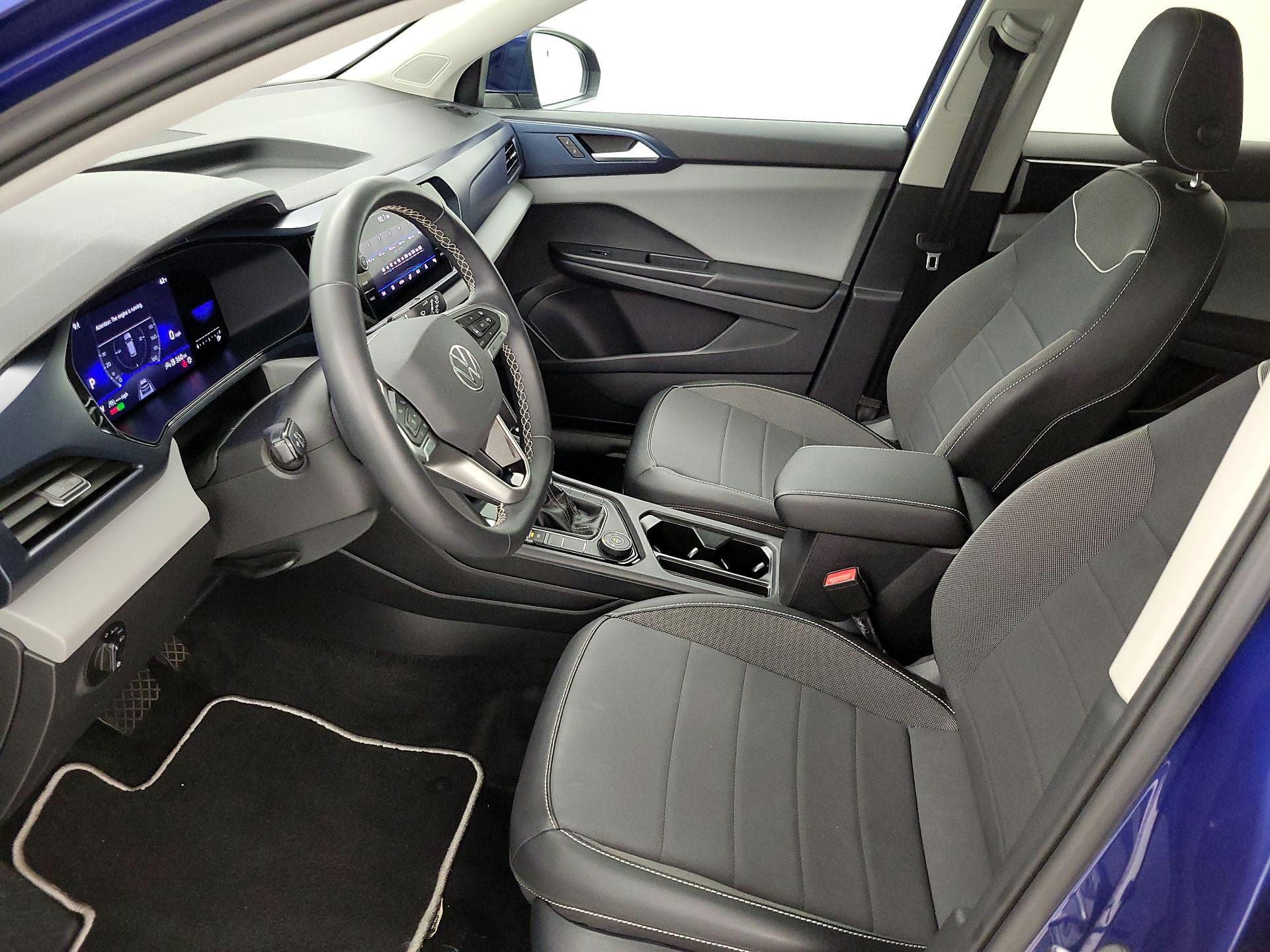 Thumbnail: 2023 Volkswagen Taos - 11