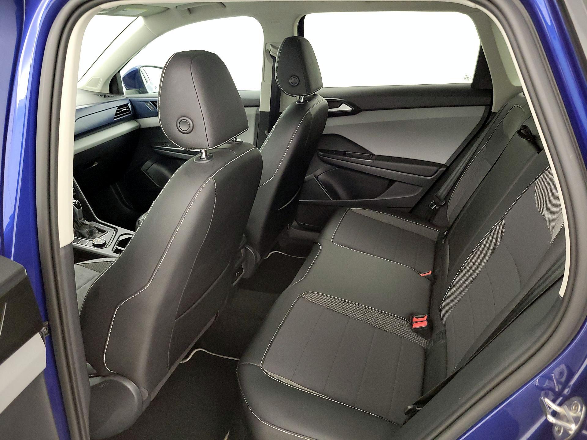 Thumbnail: 2023 Volkswagen Taos - 20