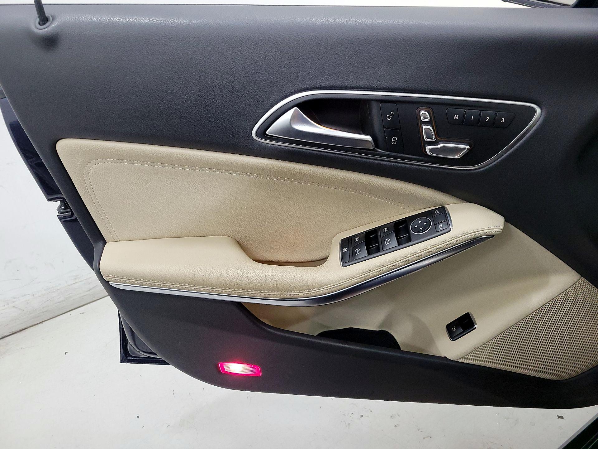 Thumbnail: 2017 Mercedes-Benz CLA - 12