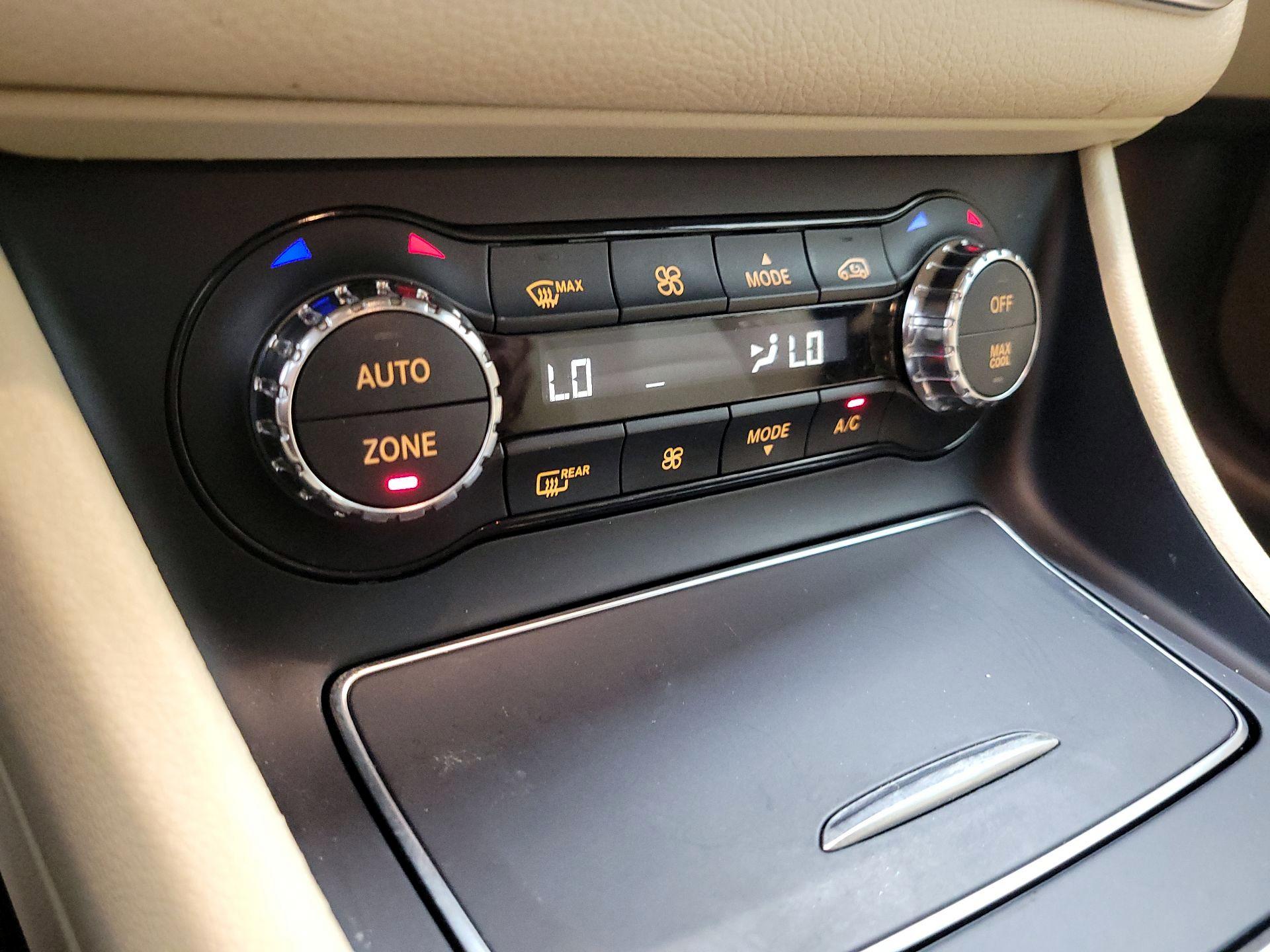 Thumbnail: 2017 Mercedes-Benz CLA - 16