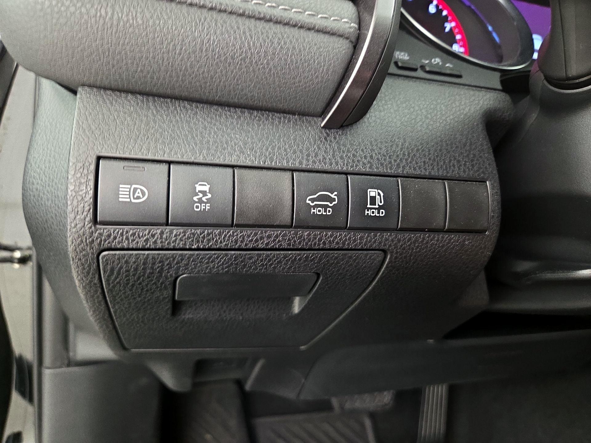 Thumbnail: 2020 Toyota Camry - 13