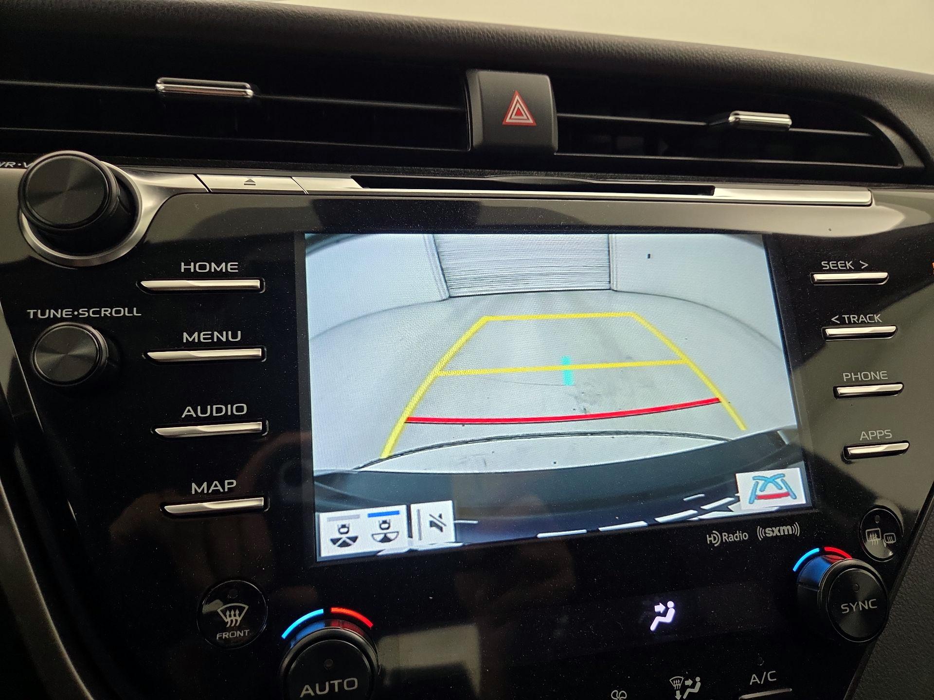 Thumbnail: 2020 Toyota Camry - 14