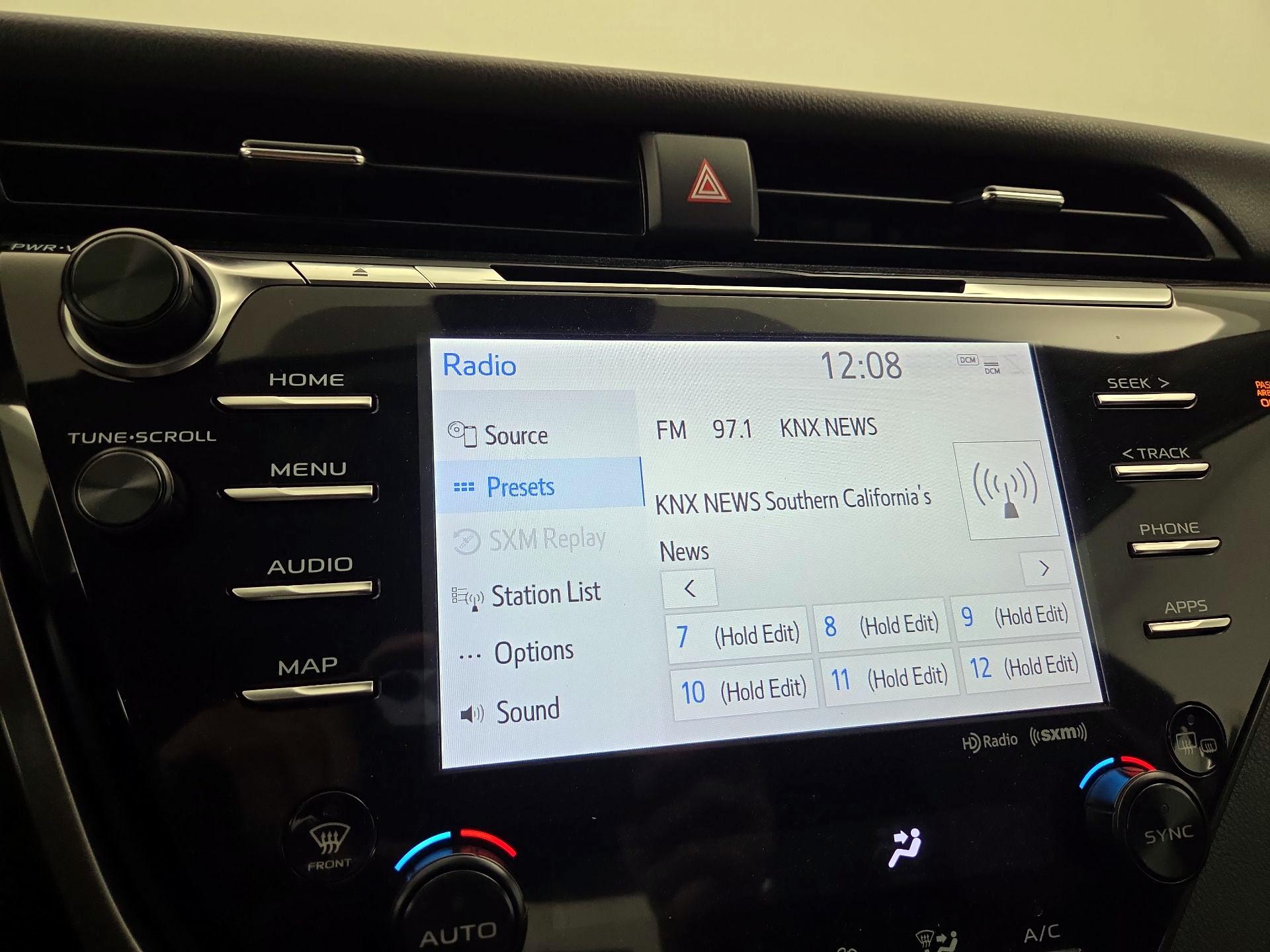 Thumbnail: 2020 Toyota Camry - 15