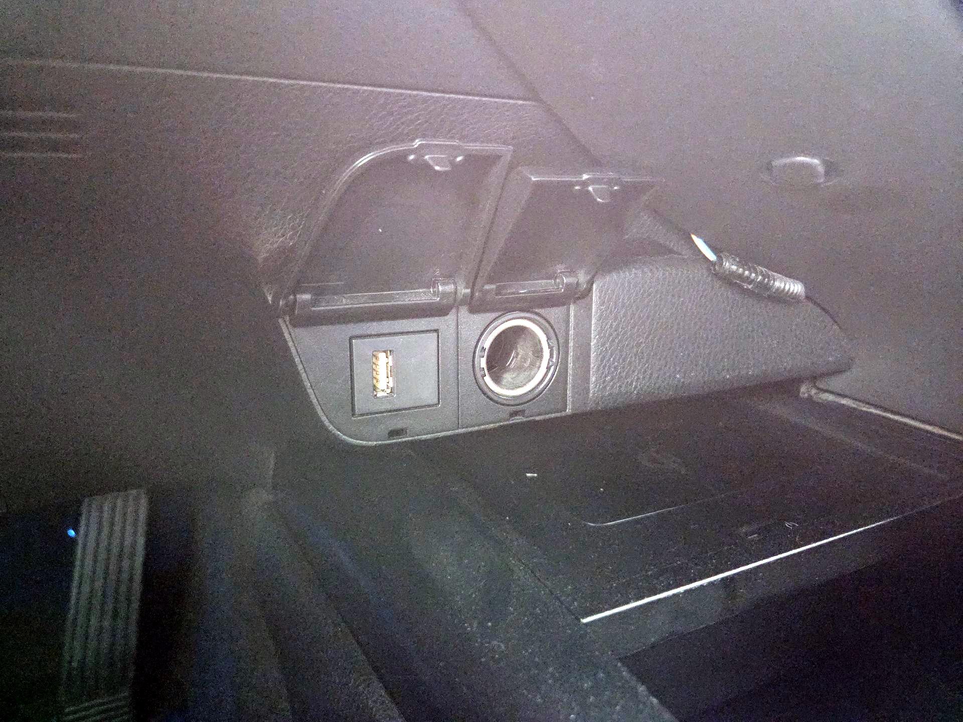 Thumbnail: 2020 Toyota Camry - 18