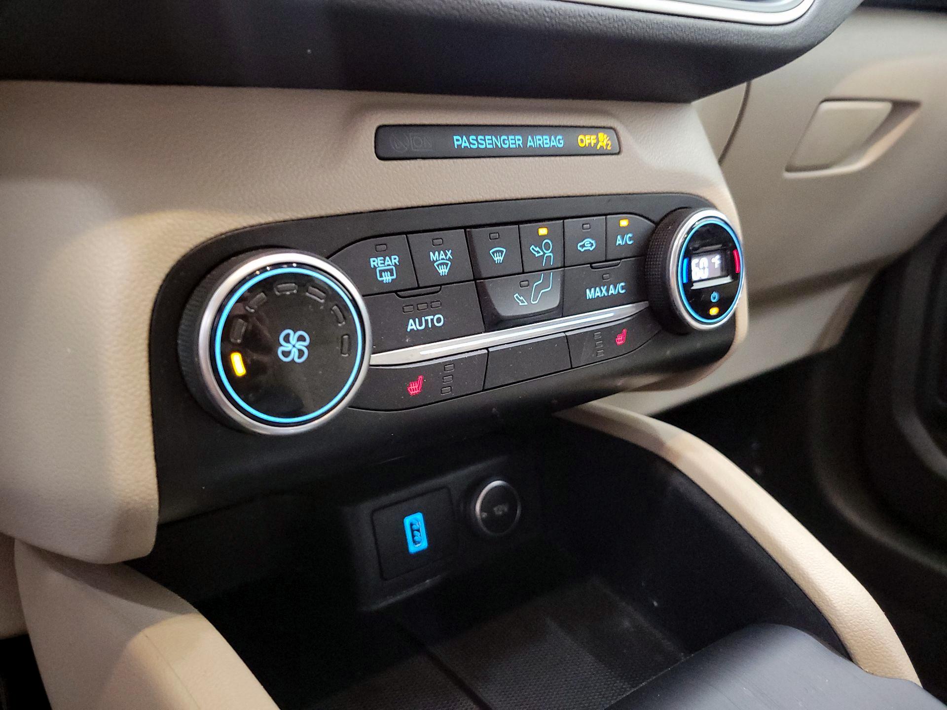 Thumbnail: 2020 Ford Escape - 16