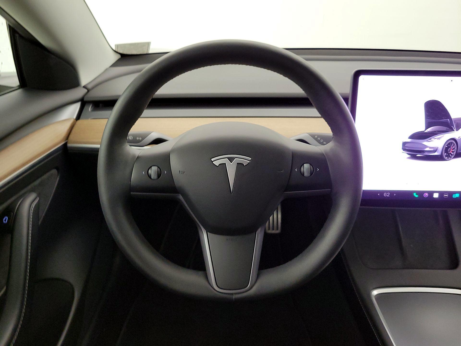 Thumbnail: 2022 Tesla Model 3 - 10