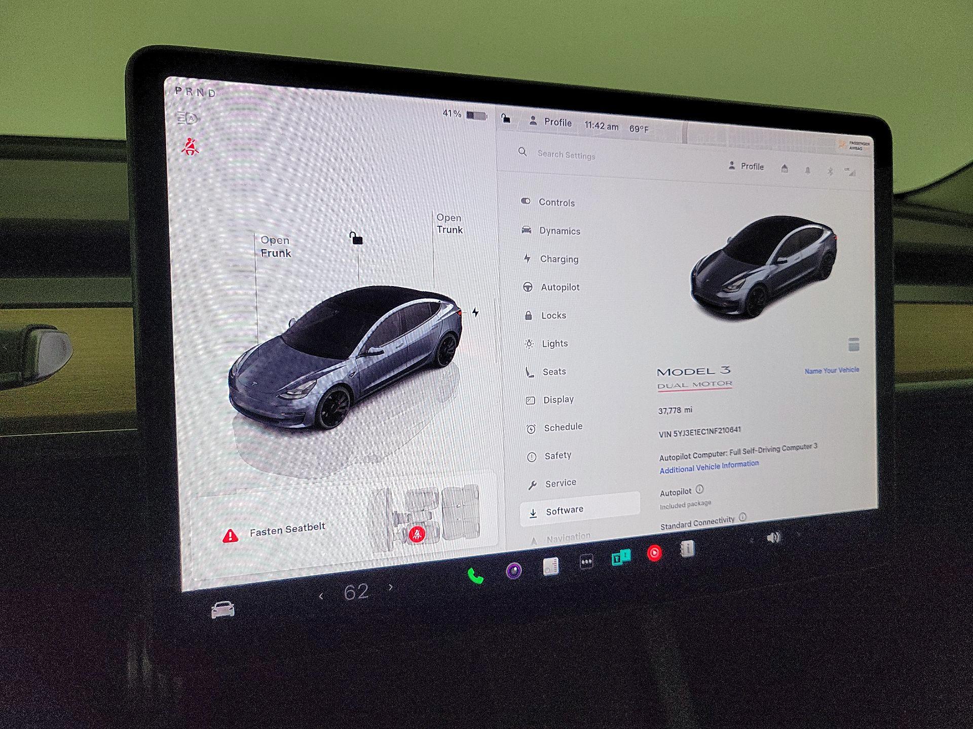 Thumbnail: 2022 Tesla Model 3 - 13