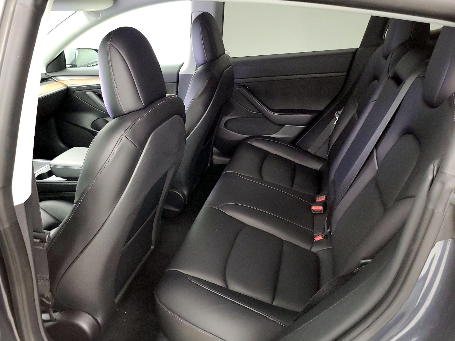 Thumbnail: 2022 Tesla Model 3 - 18