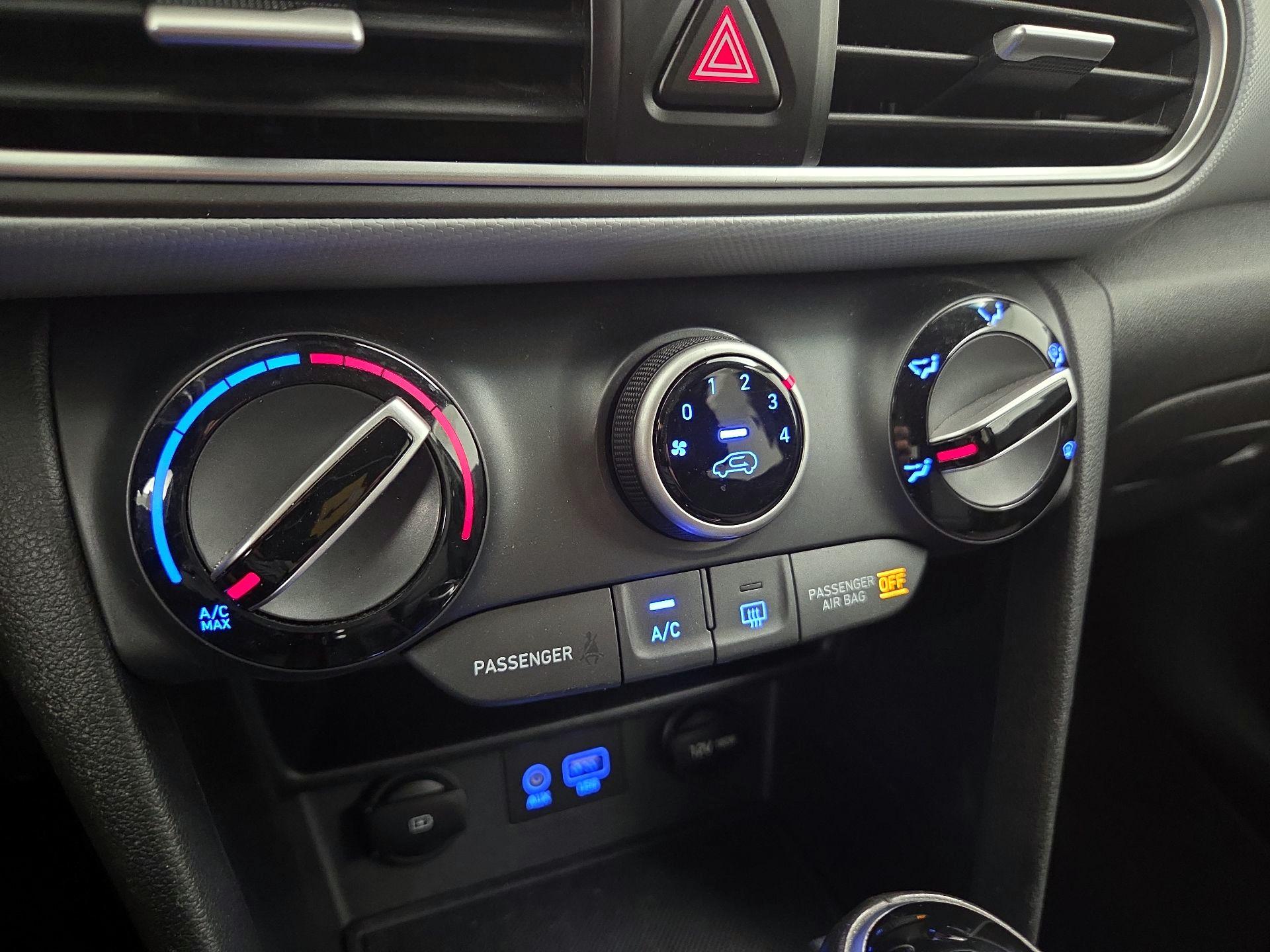 Thumbnail: 2020 Hyundai Kona - 16