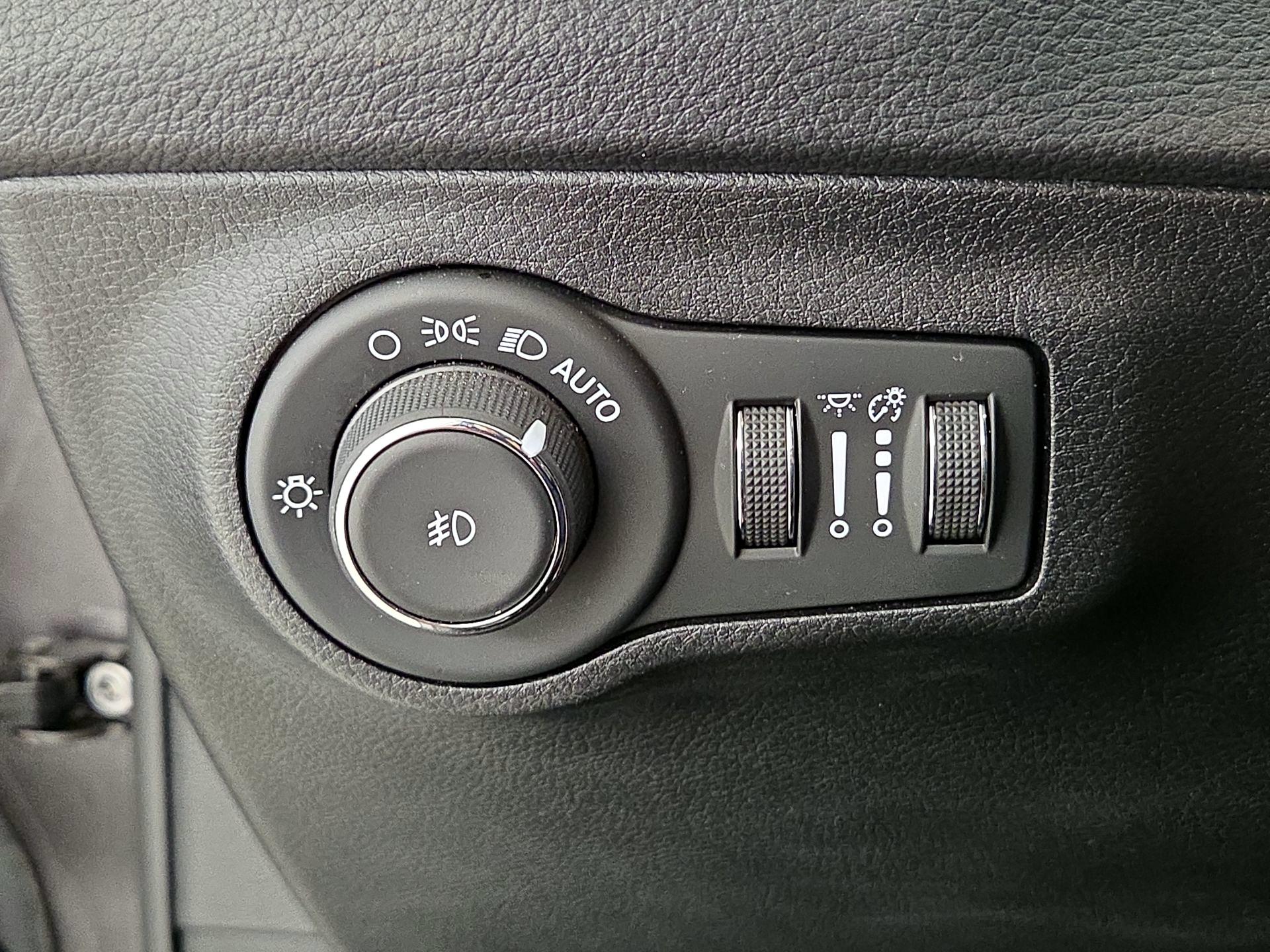 Thumbnail: 2019 Jeep Compass - 13