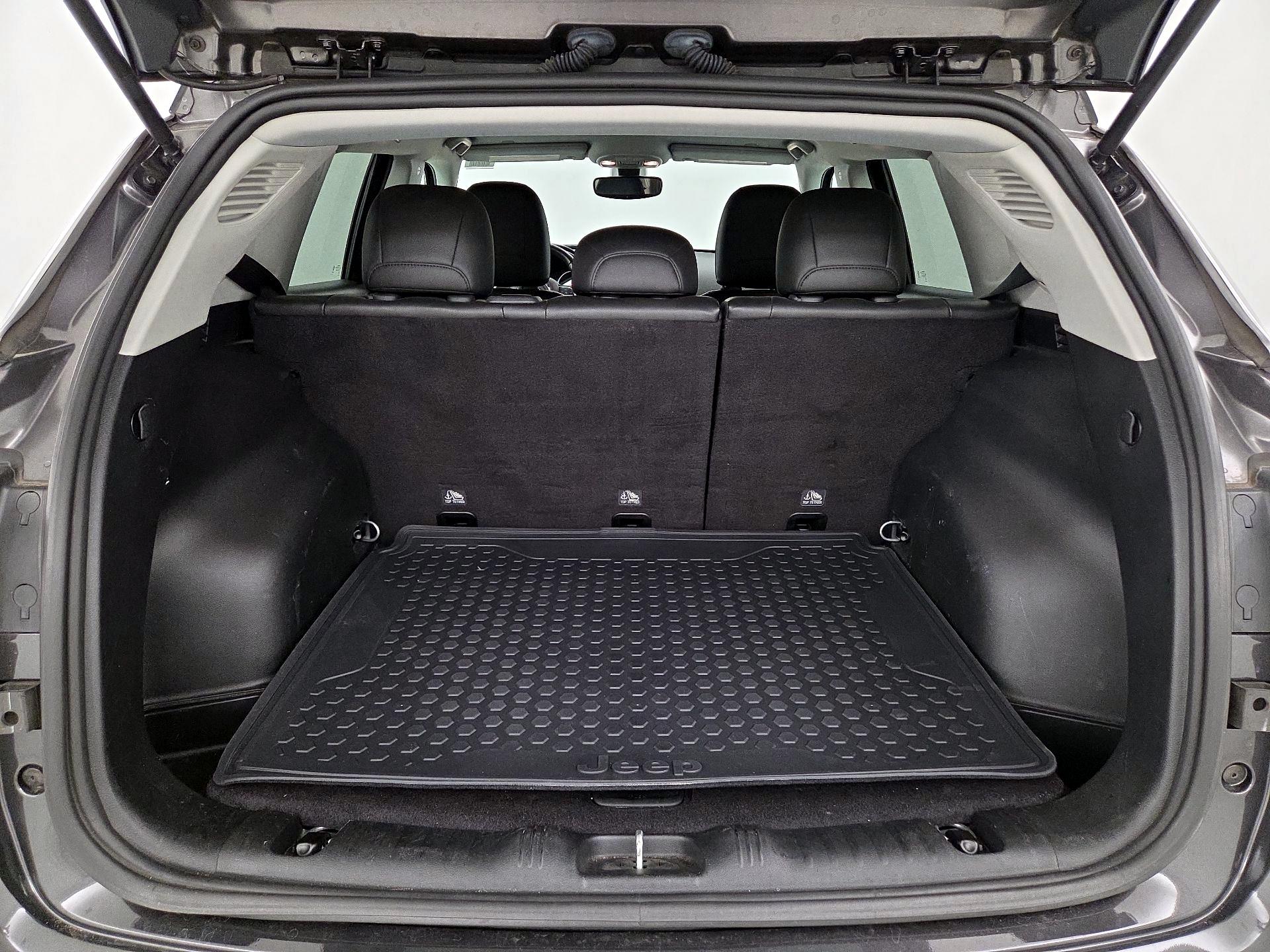 Thumbnail: 2019 Jeep Compass - 20