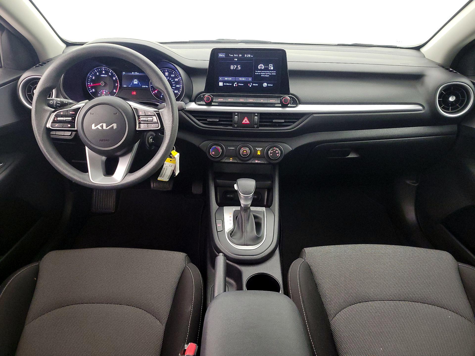 Thumbnail: 2023 Kia Forte - 9