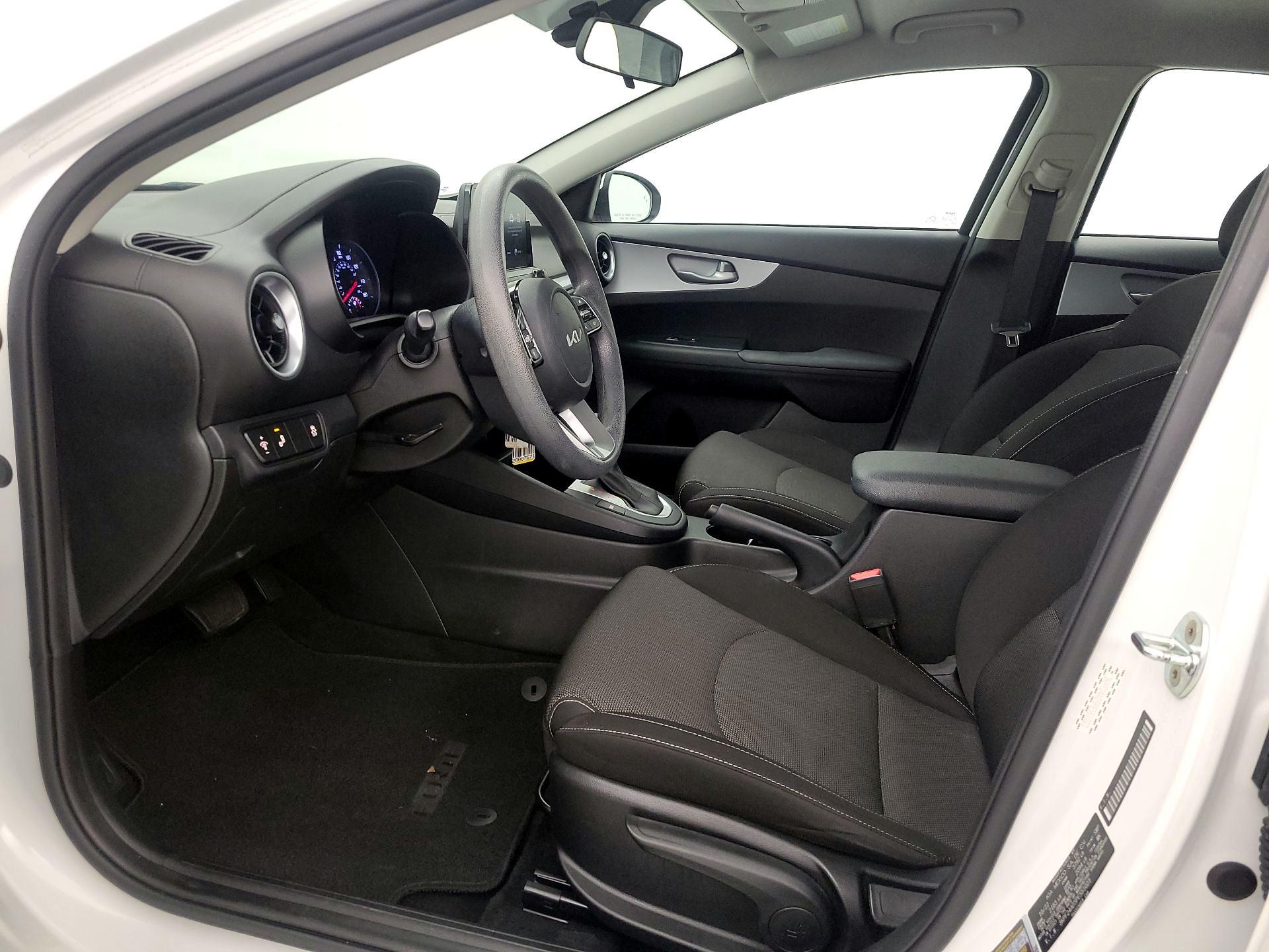 Thumbnail: 2023 Kia Forte - 11