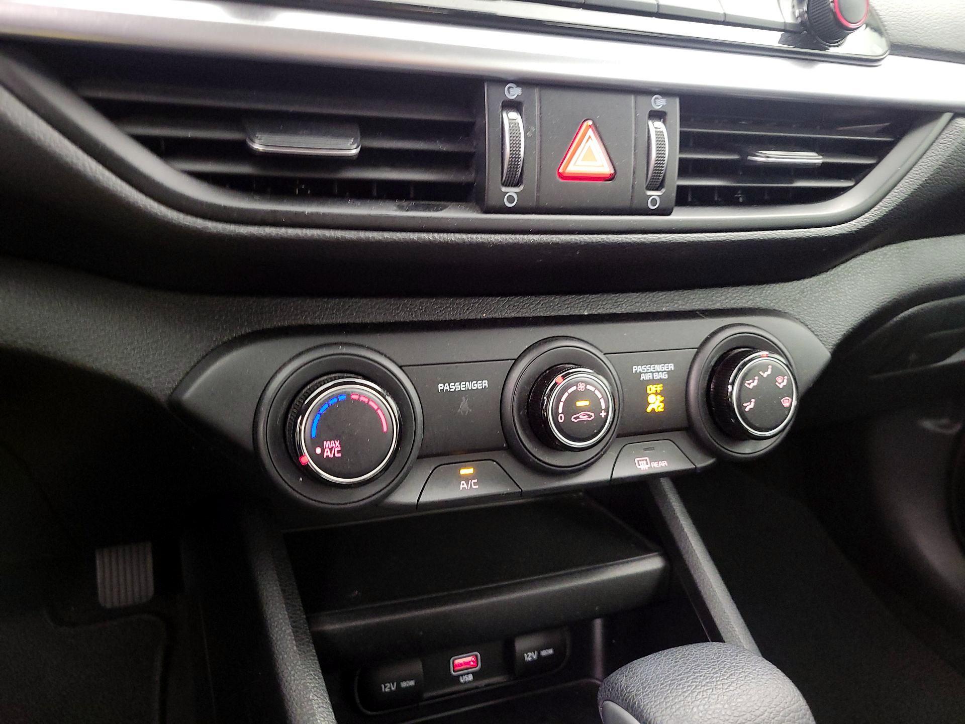 Thumbnail: 2023 Kia Forte - 16