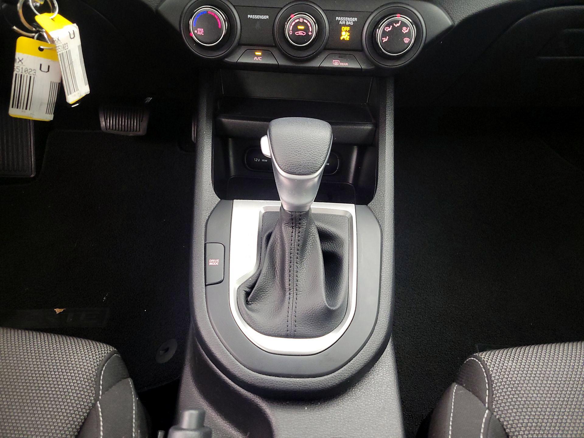 Thumbnail: 2023 Kia Forte - 17