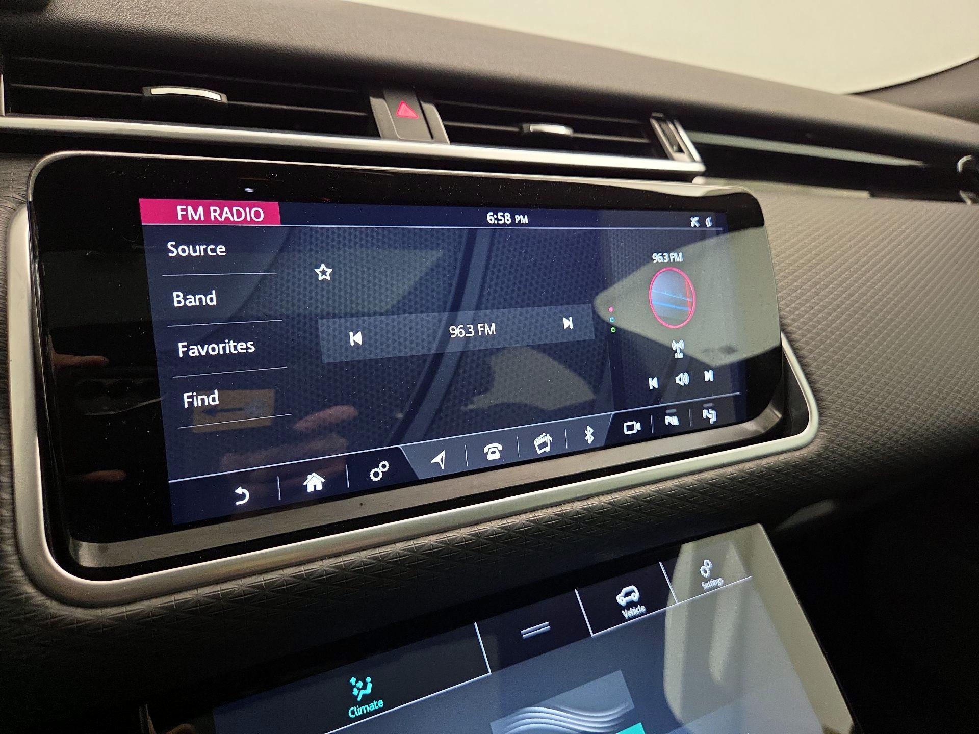 Thumbnail: 2019 Land Rover Range Rover Velar - 16