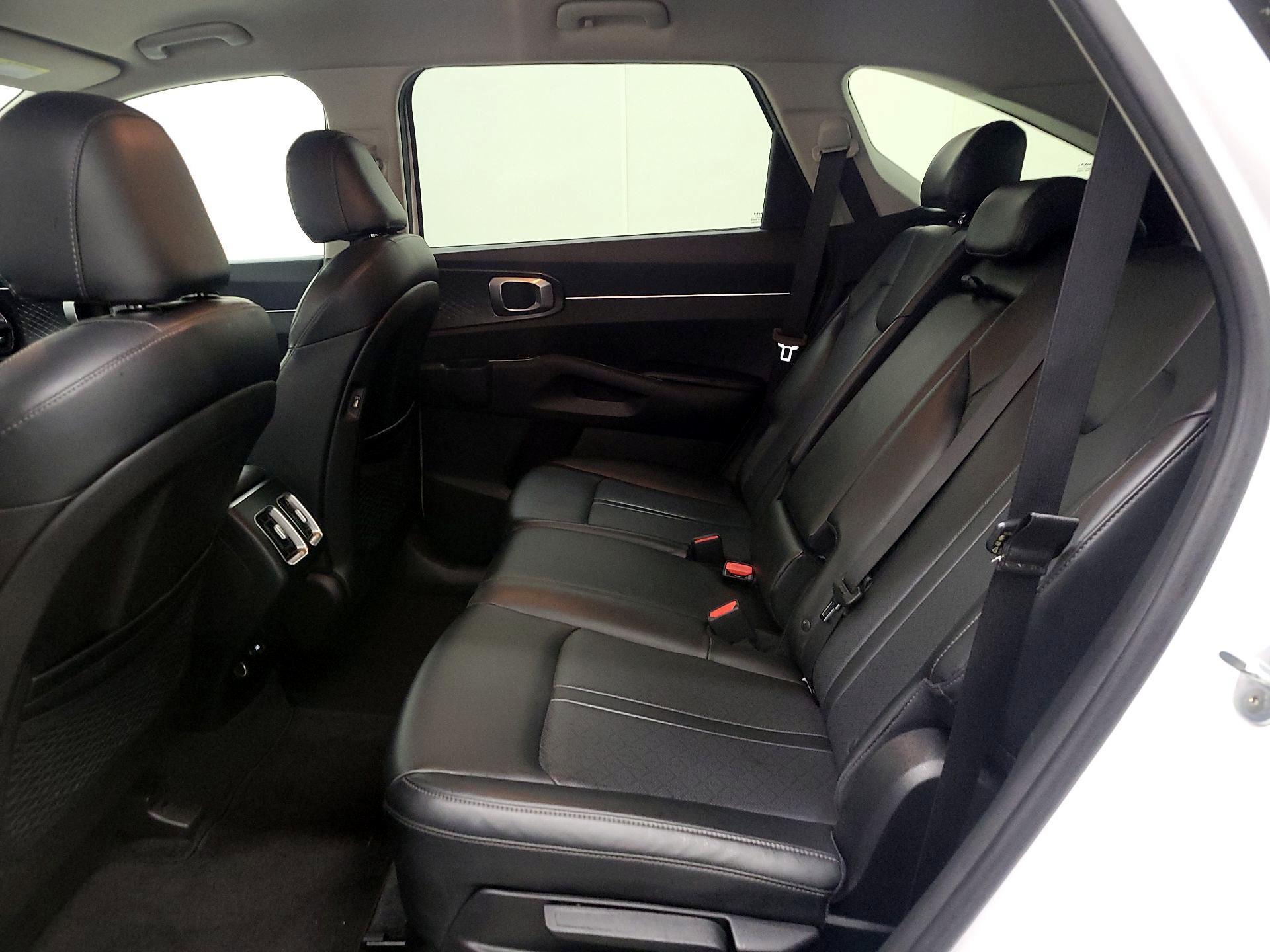 Thumbnail: 2022 Kia Sorento - 20