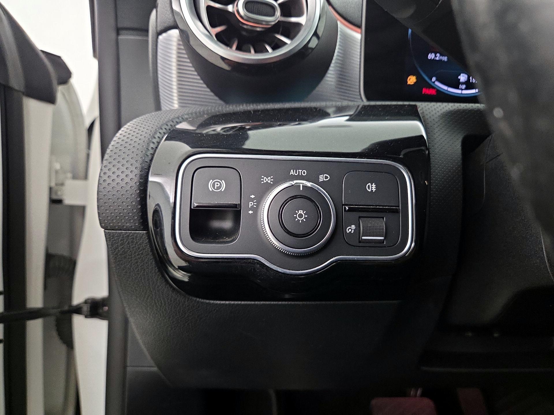 Thumbnail: 2020 Mercedes-Benz CLA - 13