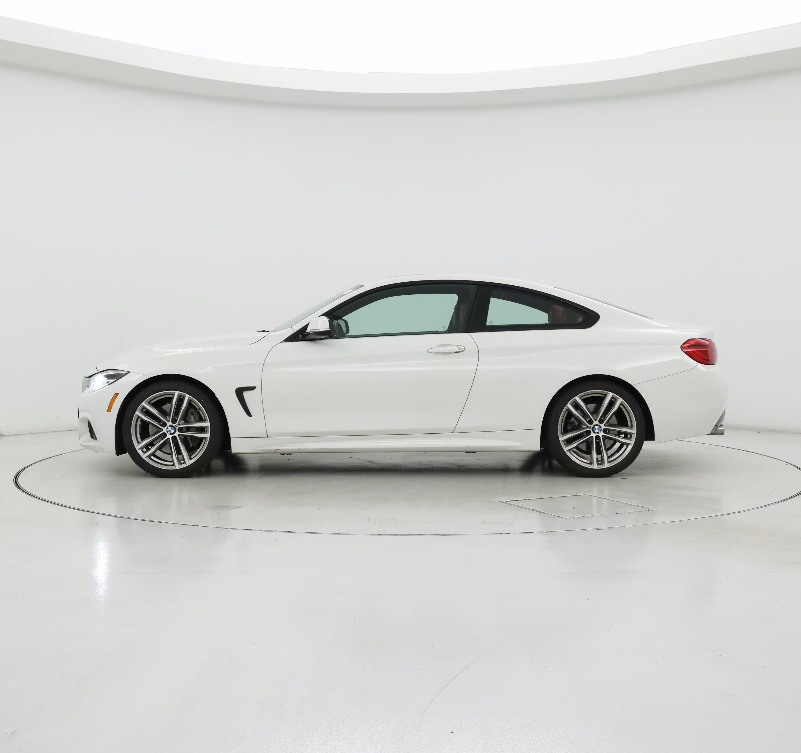 Thumbnail: 2019 BMW 4 Series - 3