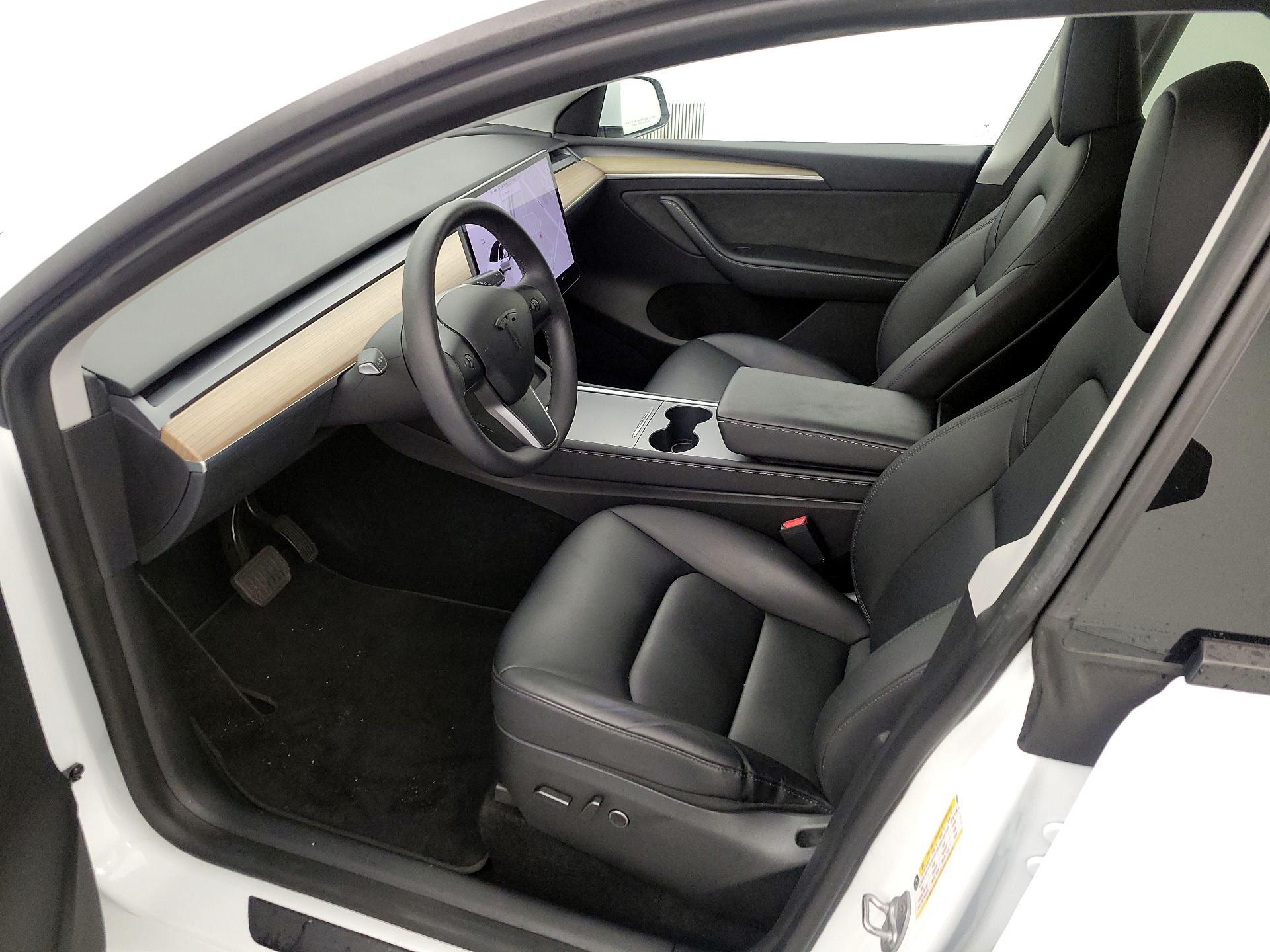 Thumbnail: 2023 Tesla Model Y - 11