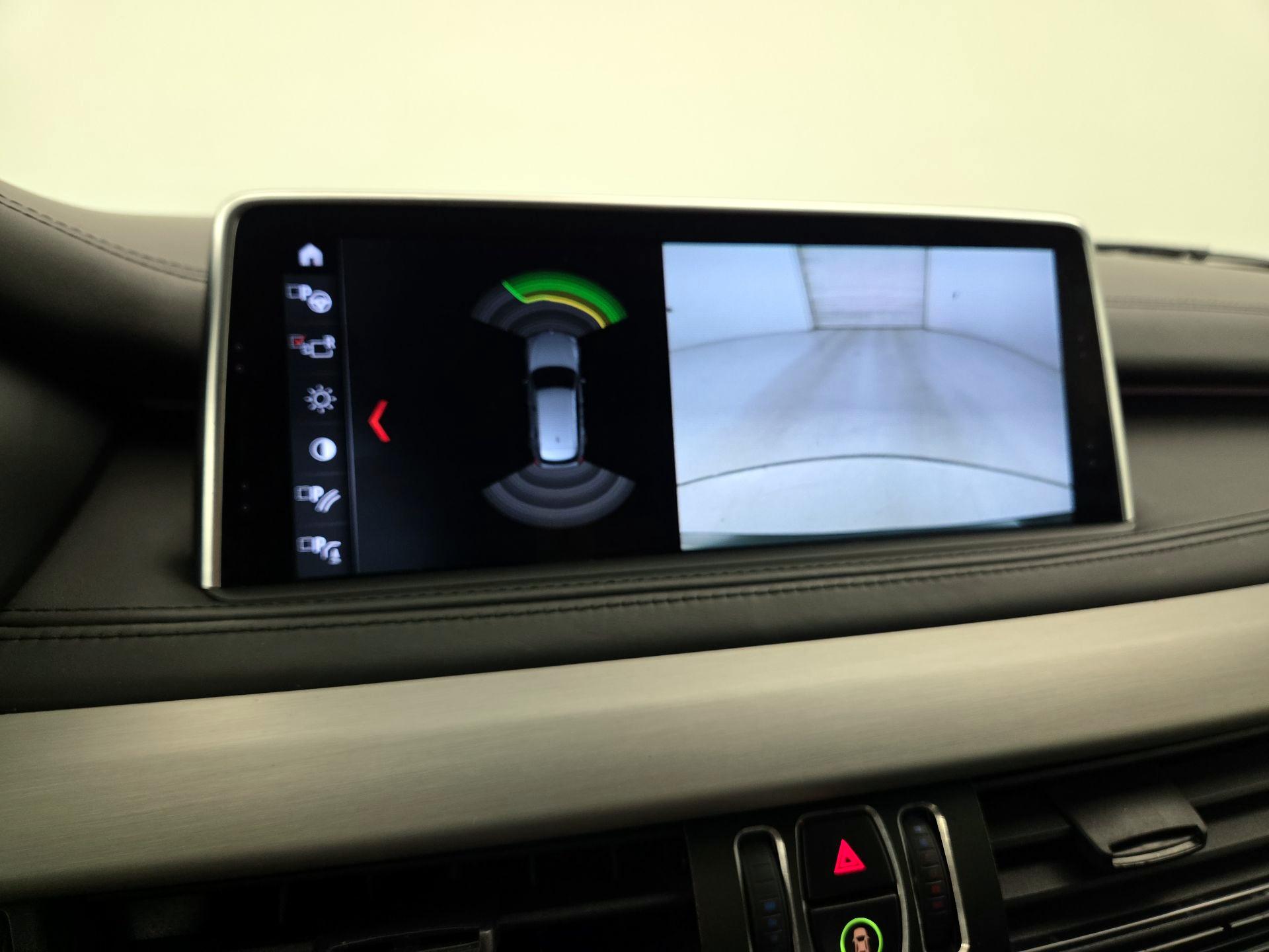 Thumbnail: 2018 BMW X5 - 15