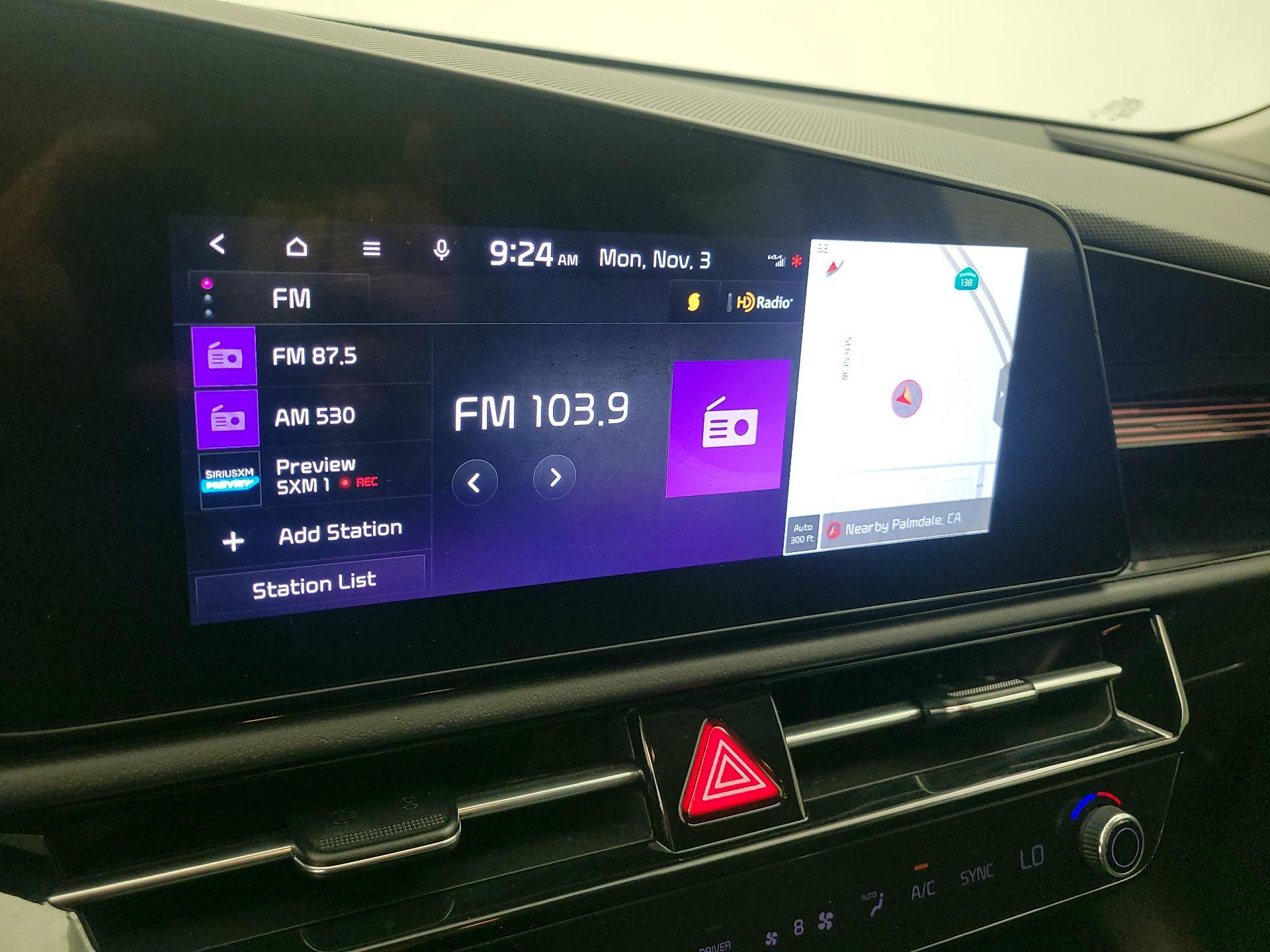 Thumbnail: 2023 Kia Niro - 16