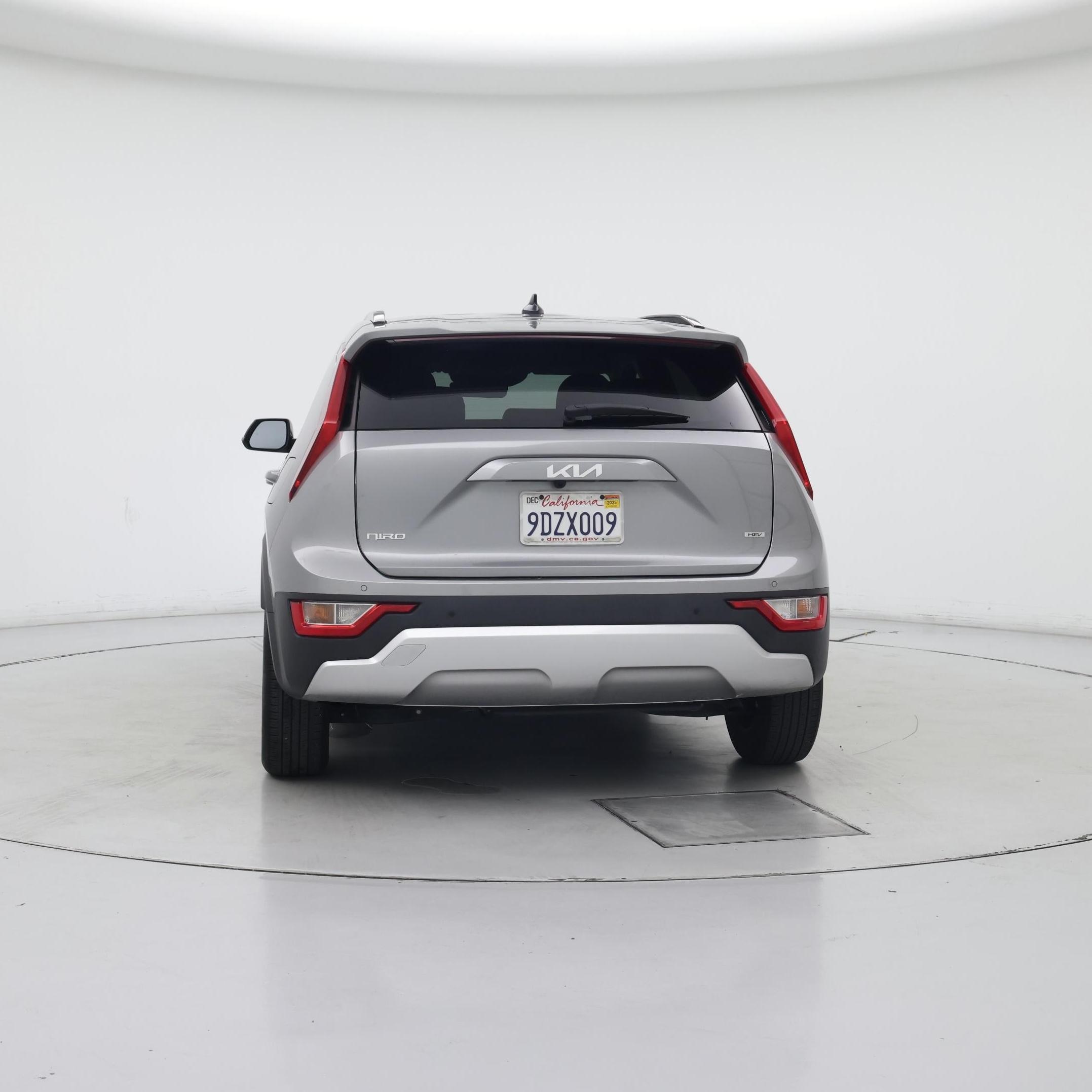 Thumbnail: 2023 Kia Niro - 6