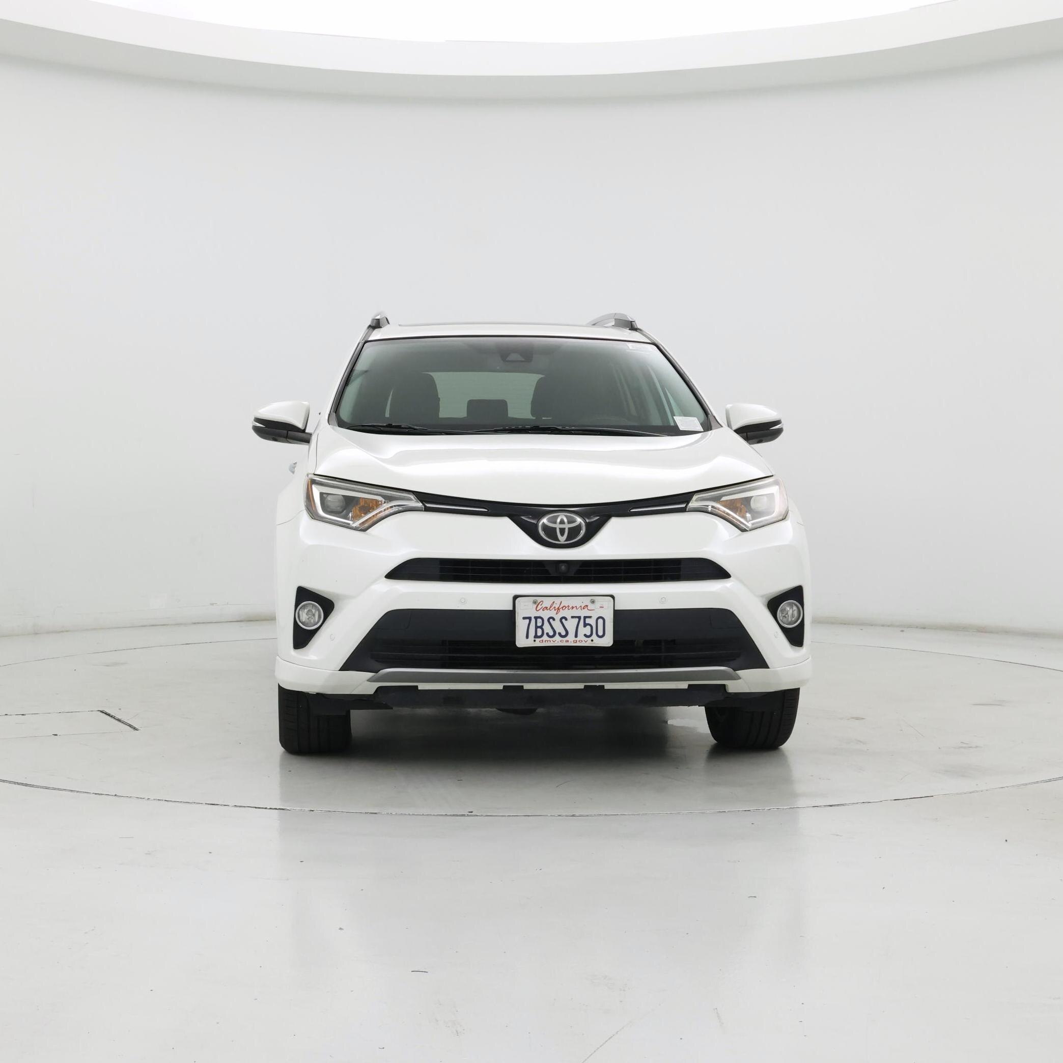 Thumbnail: 2017 Toyota RAV4 - 5
