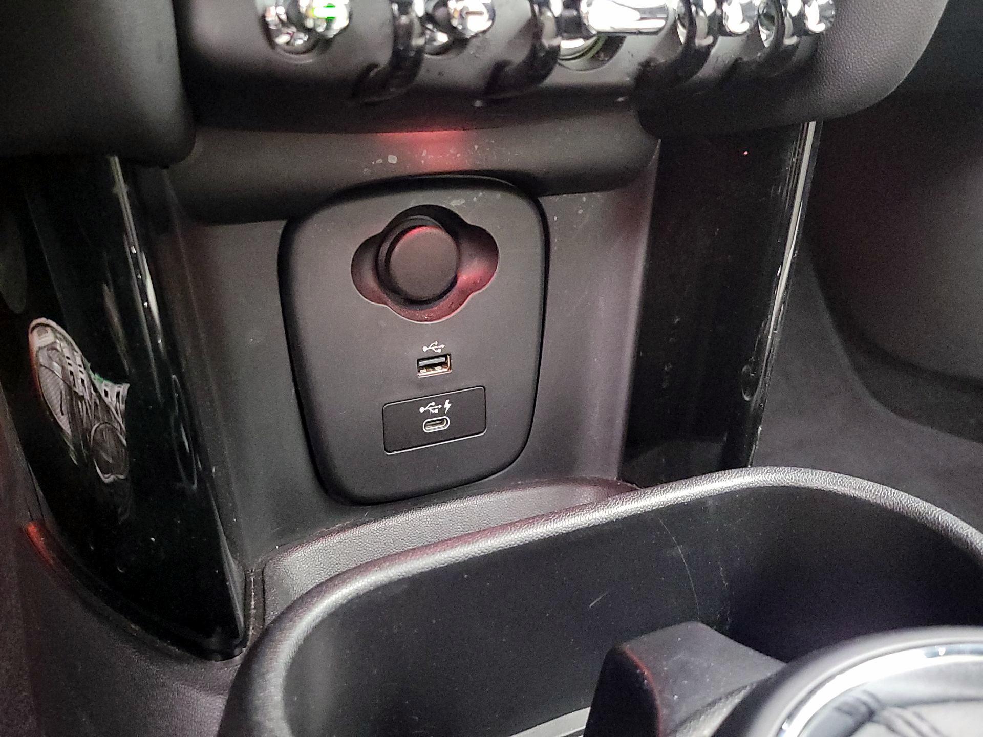 Thumbnail: 2021 MINI Cooper Hardtop - 19