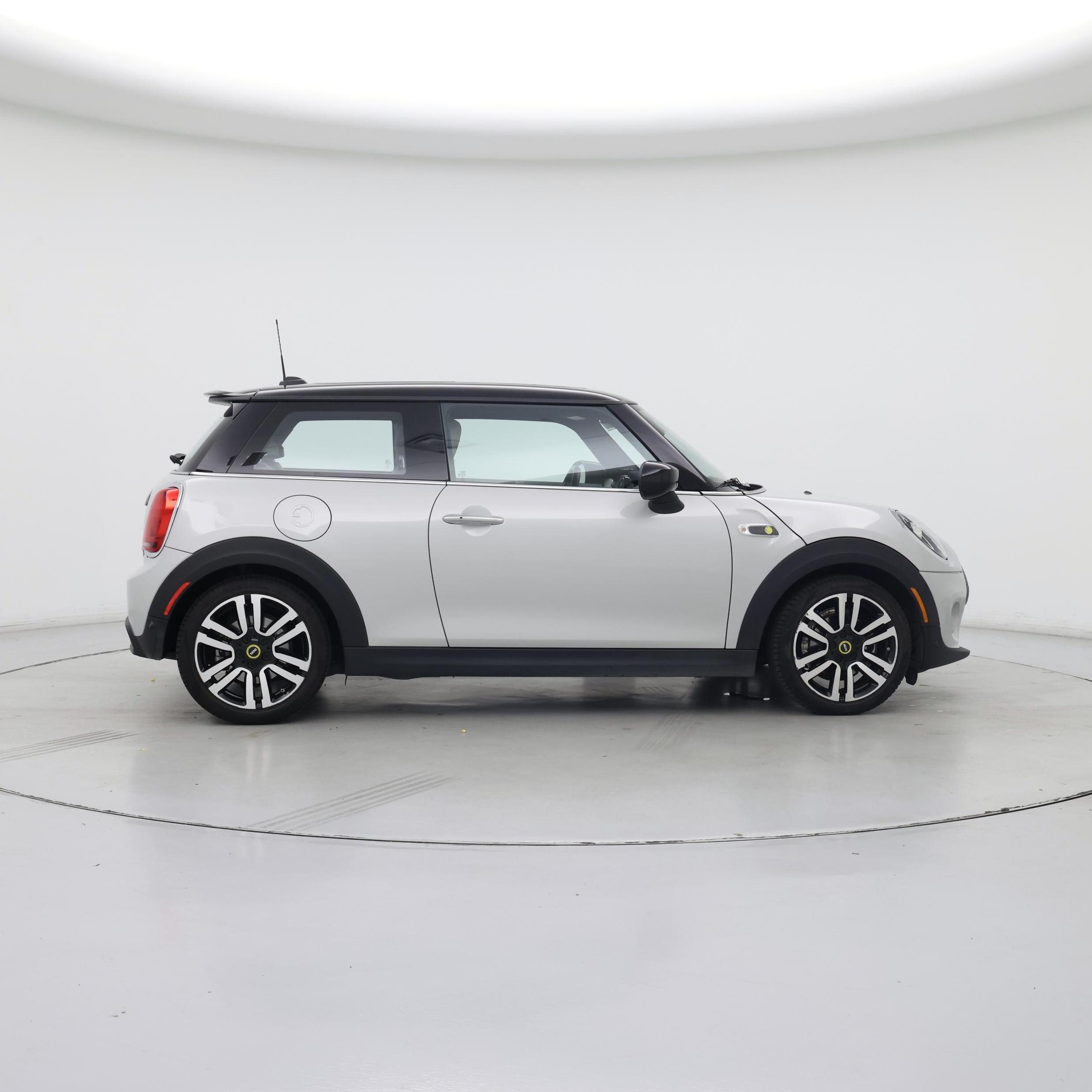 Thumbnail: 2021 MINI Cooper Hardtop - 7